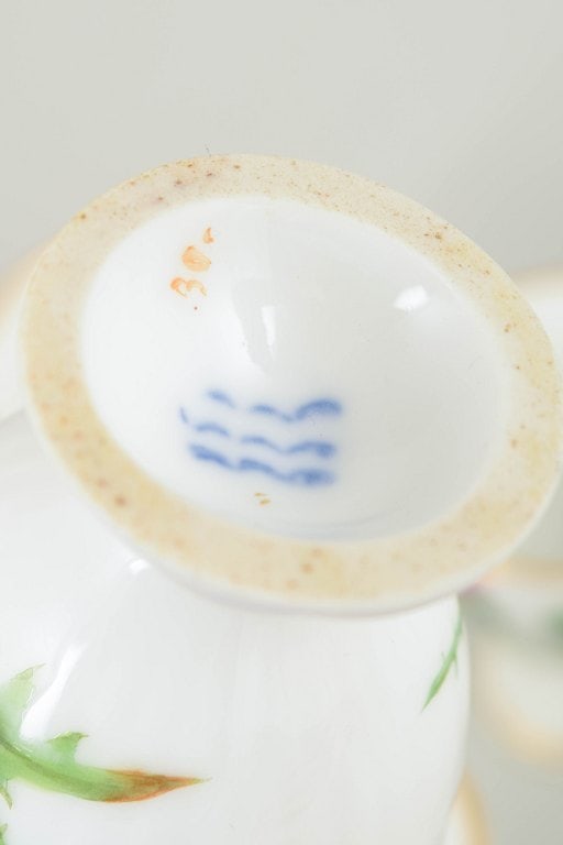 Royal Copenhagen, Denmark. Set of four porcelain egg cups with thistle motif. Second half of the - 4
