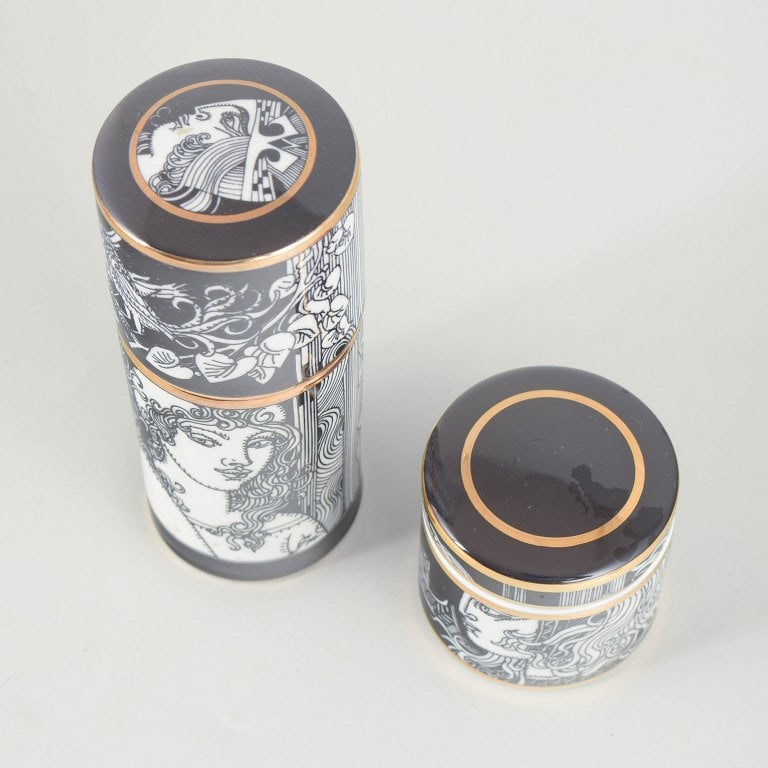 Hollóháza, Hungary. Two cylindrical porcelain lidded jars with black and white decoration. Dated - 2
