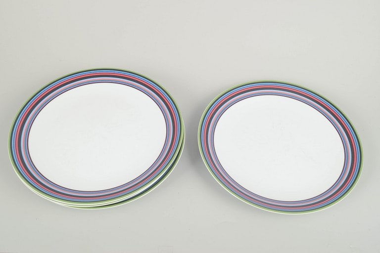 Alfredo Häberli for Iittala, Finland. Set of four large porcelain plates with multicoloured striped - 2