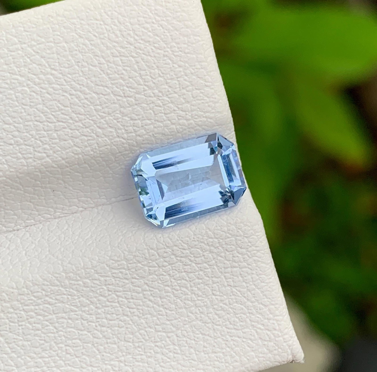 Santa Maria Aquamarine Gemstone: 1.81 Ct Emerald Cut Madagascar Beryl for Jewelry Making - 4