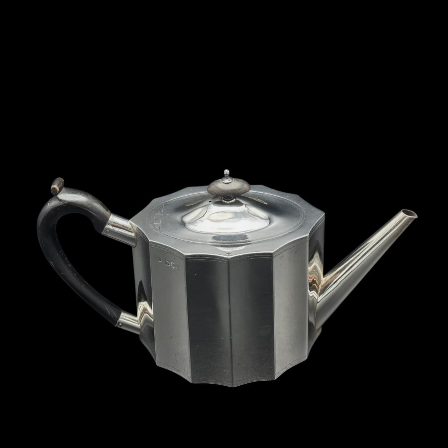19th Century Antique Victorian Silver Teapot London 1895 Cornelius Joshua Vander: Title:19th Century Antique Victorian Silver Teapot London 1895 Cornelius Joshua Vander Description:Description Stunning shaped oval sterling silver teapot shaped with striking concave panels and a hig