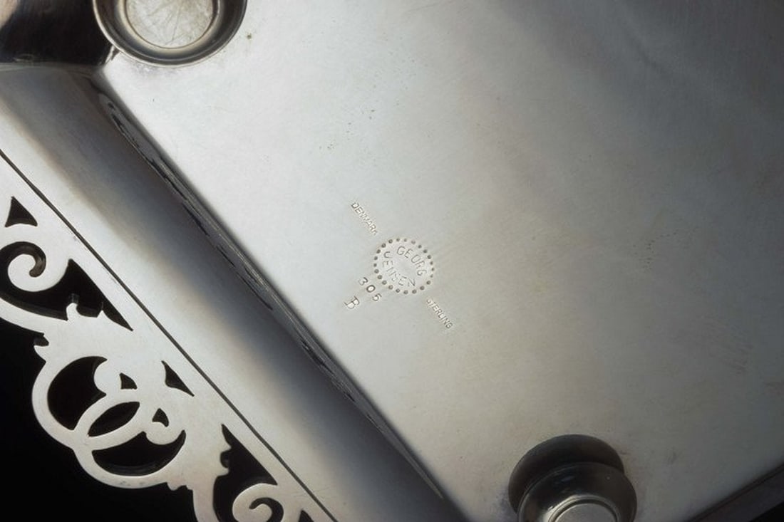 Georg Jensen, Denmark. Rectangular sterling silver tray with shaped corners and openwork scroll - 4