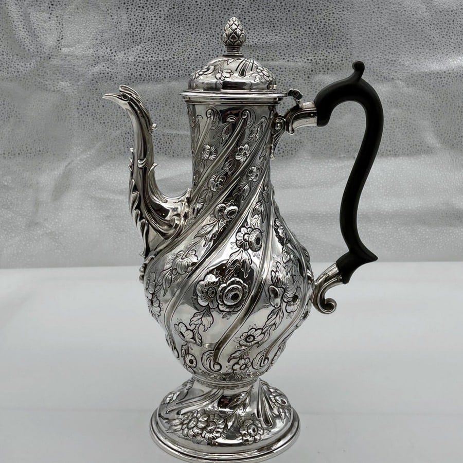 18th Century Antique George III Silver Coffee Pot London 1765 Augustin Le Sage - 5