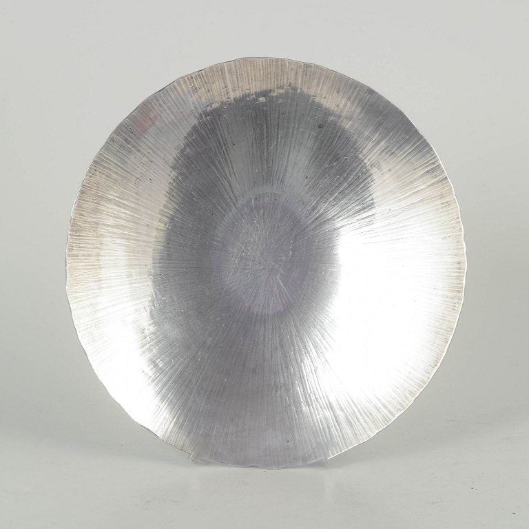 Rey Urban, Sweden. Hand hammered silver bowl with radial pattern. Dated 1989. (1 of 5)