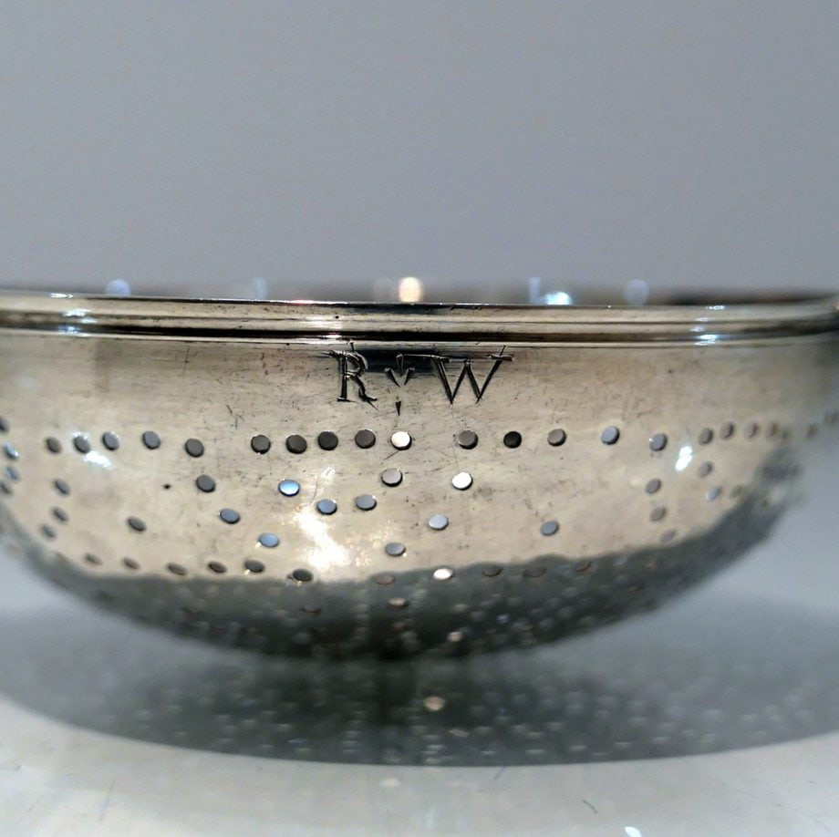 Early 18th Century Antique George I Sterling Silver Lemon Strainer London 1726 James Goodwin - 9