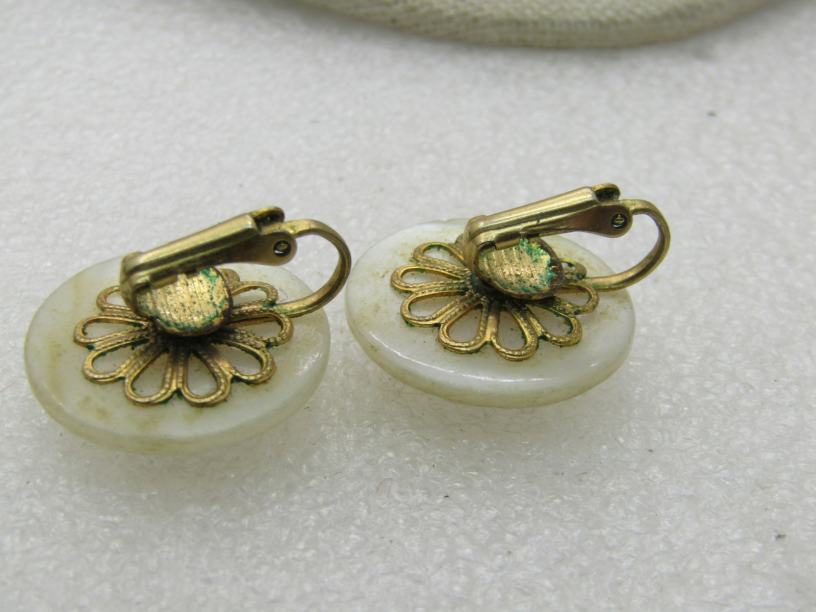 Mid-Century Mother-of-Pearl Earrings, Tiered, Clip - 6