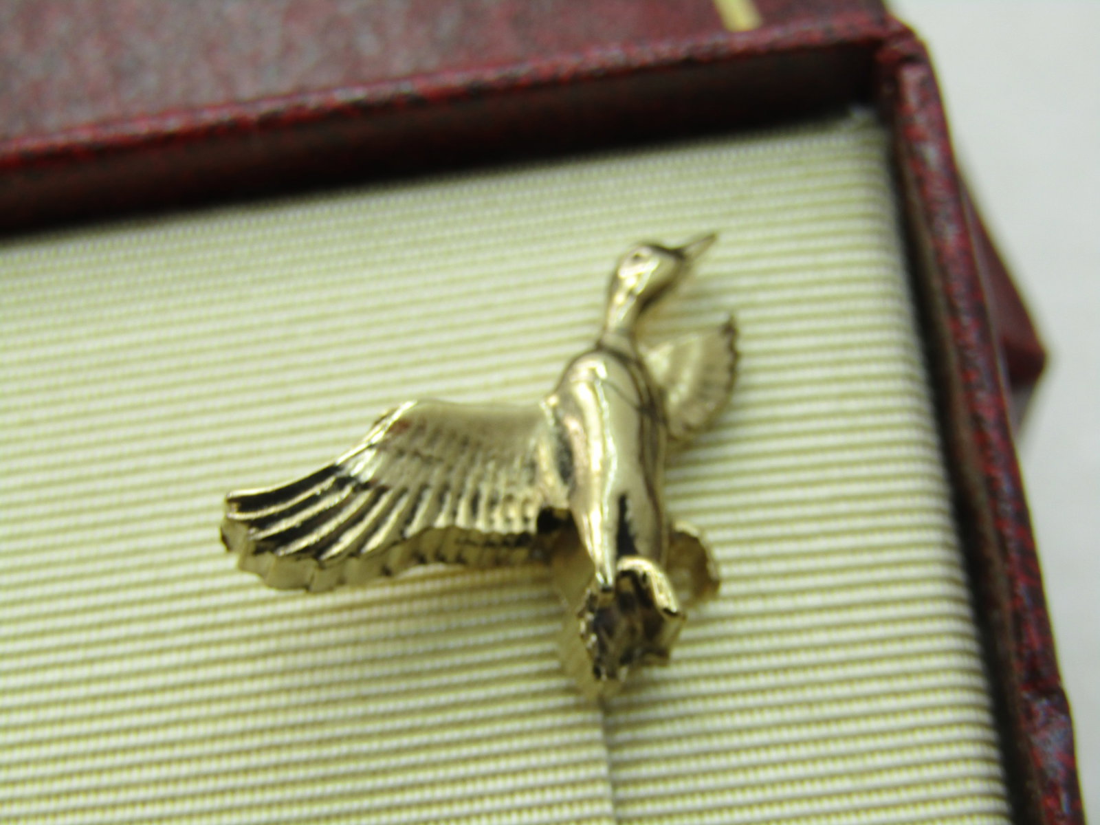 Vintage Gold Tone Hickok Duck Hunter and Duck Tie Clasp and Tack Pin, Original Box - 3