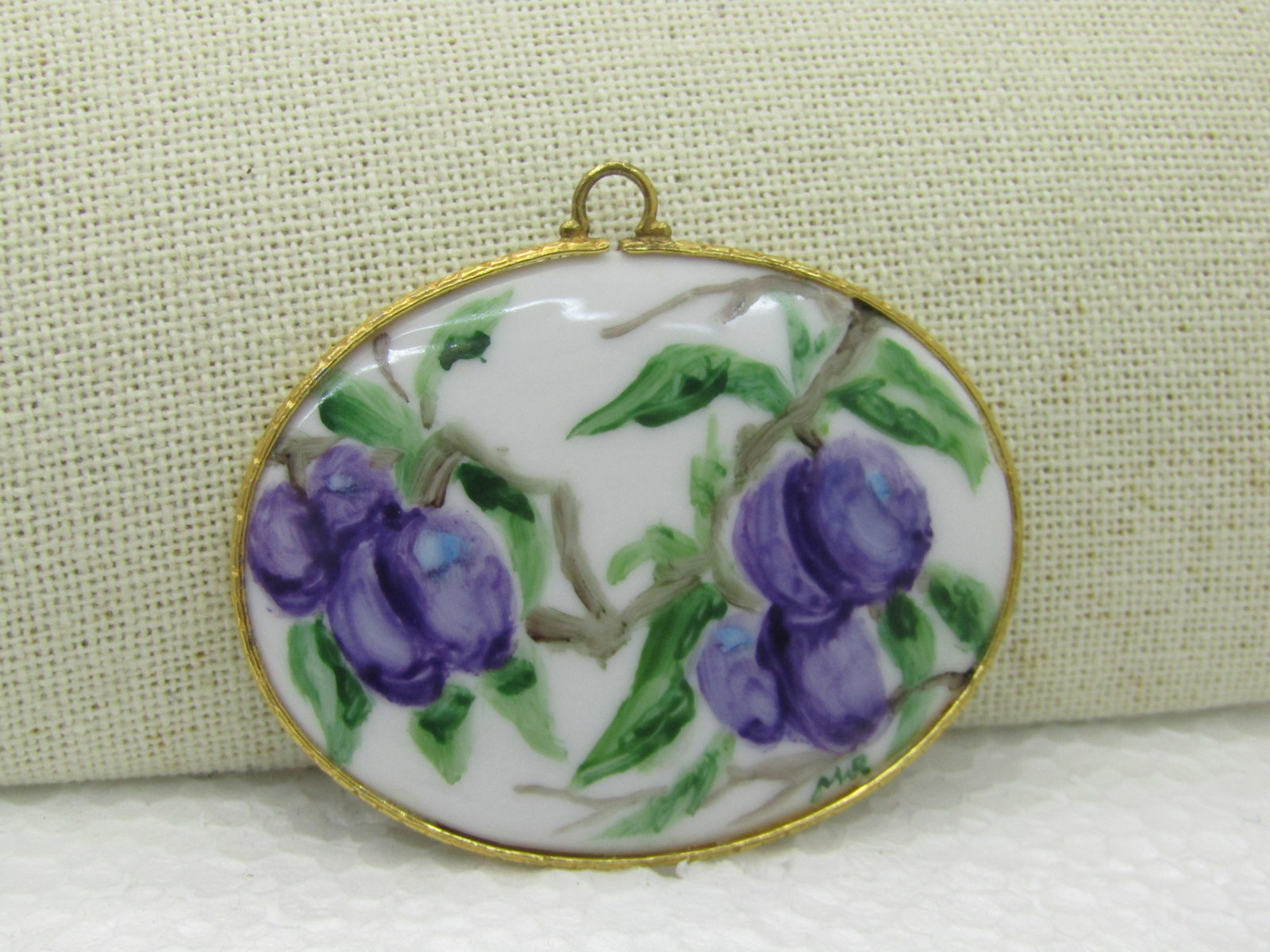 Vintage Purple Plums Porcelain Painted Necklace, Signed MR, 24" Herringbone Chain - 5