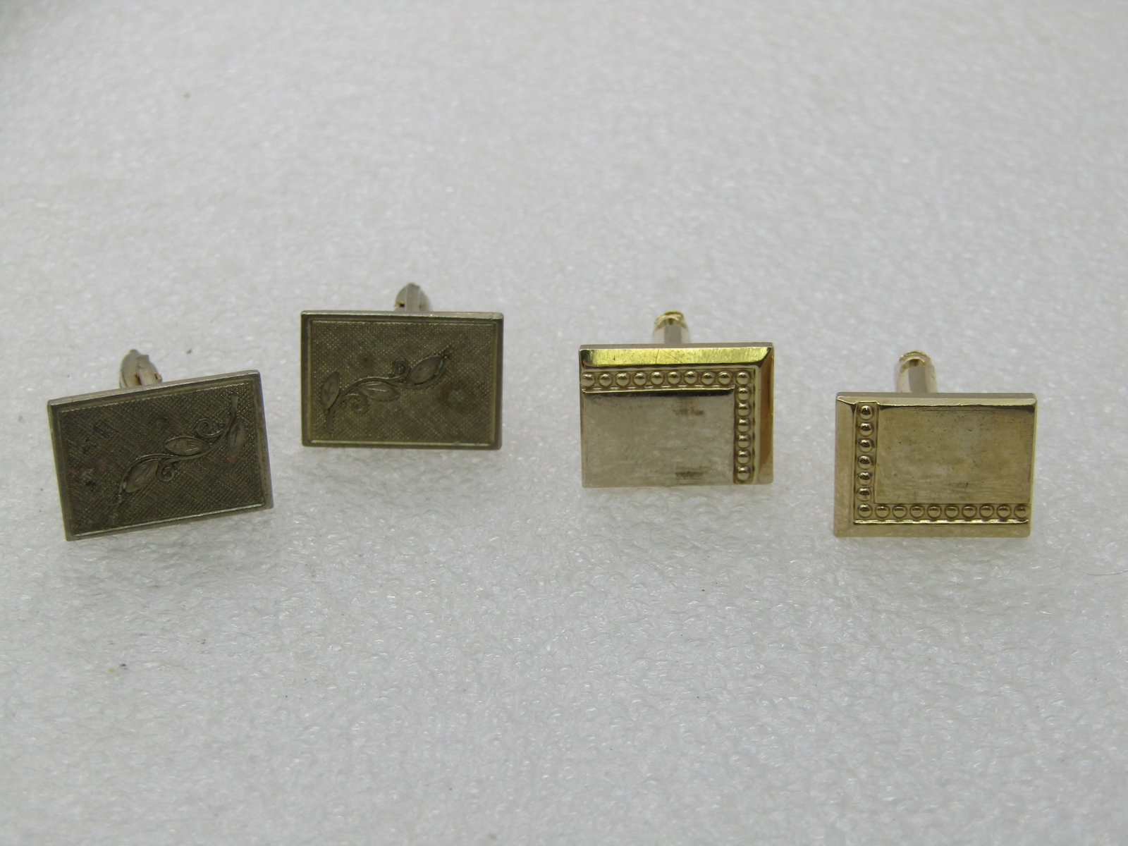 Vintage 2 Pair Cuff Links, Gold Tone, Art Deco Themed - 5
