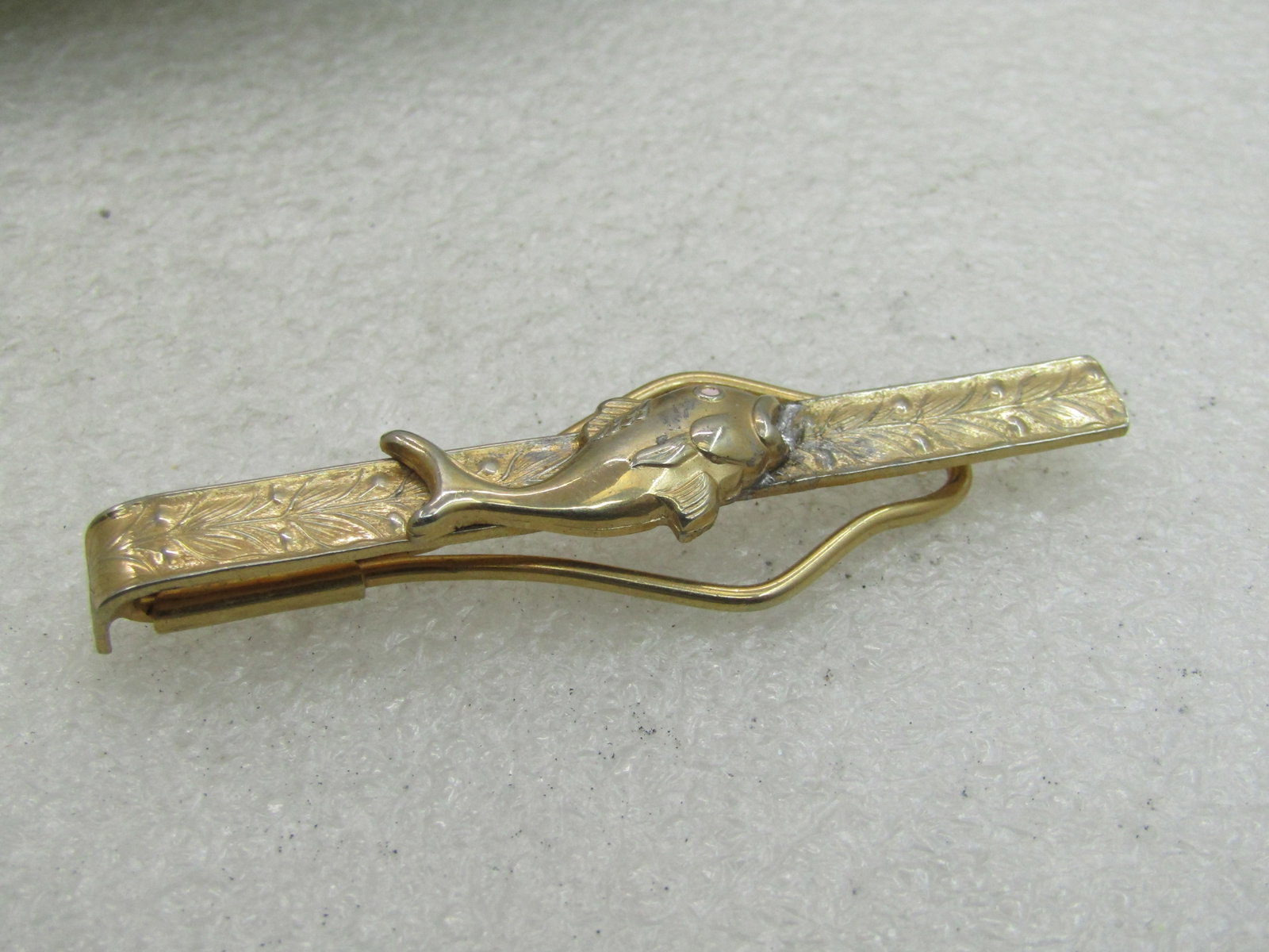 Vintage Gold Tone Fishing Tie Bar. 1940's-1950's, 2.5" - 6