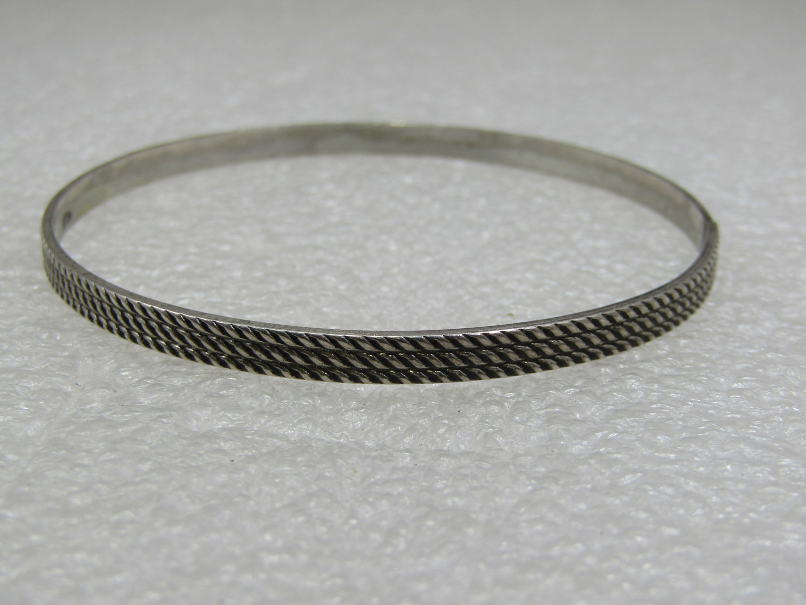 Vintage Sterling Ridged Bangle Bracelet, 4.55mm, Signed Jewelars - 3