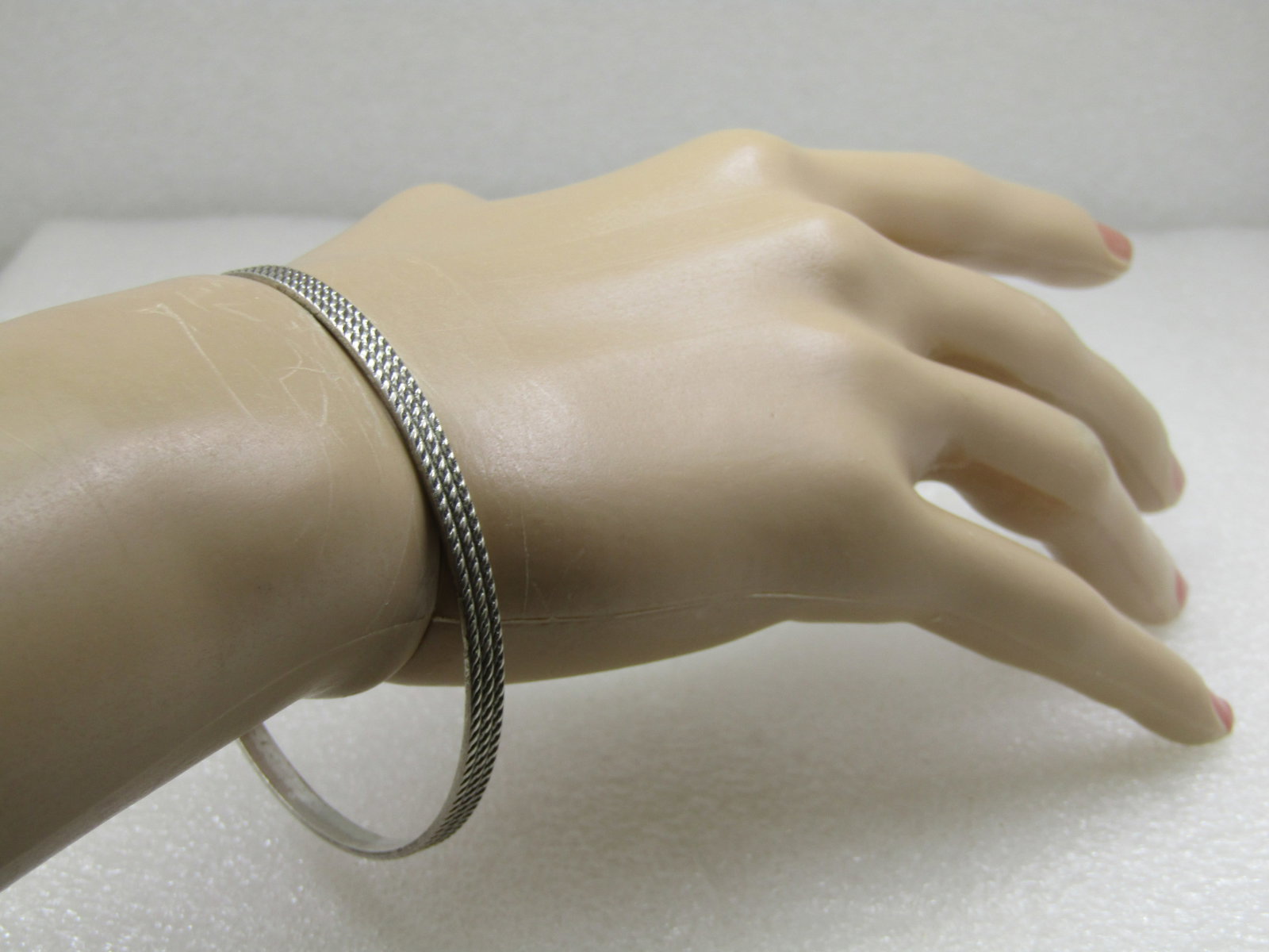Vintage Sterling Ridged Bangle Bracelet, 4.55mm, Signed Jewelars - 6