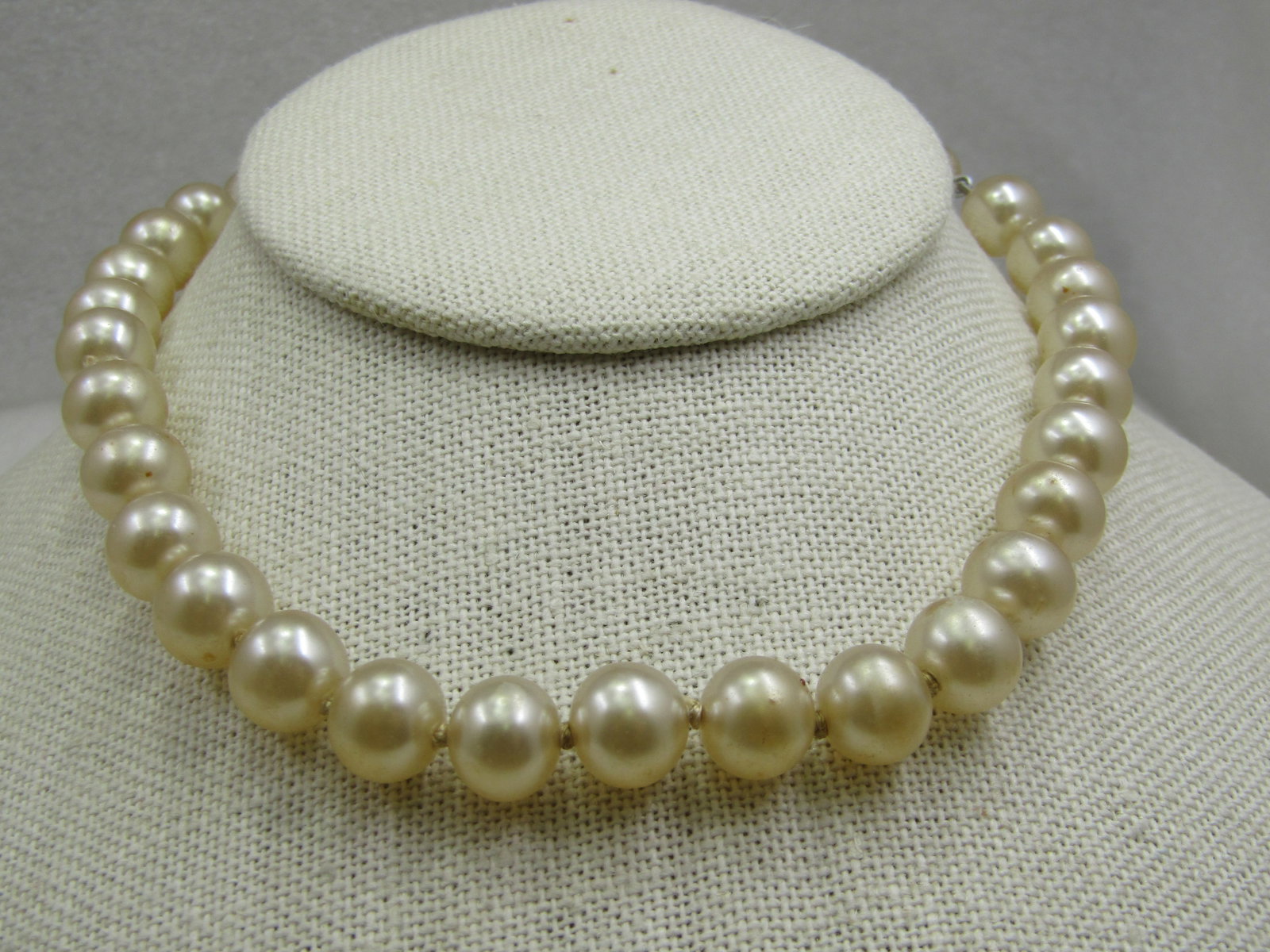 Vintage Japan Faux Pearl Necklace, 16", 9.5mm, Rhinestone - 3