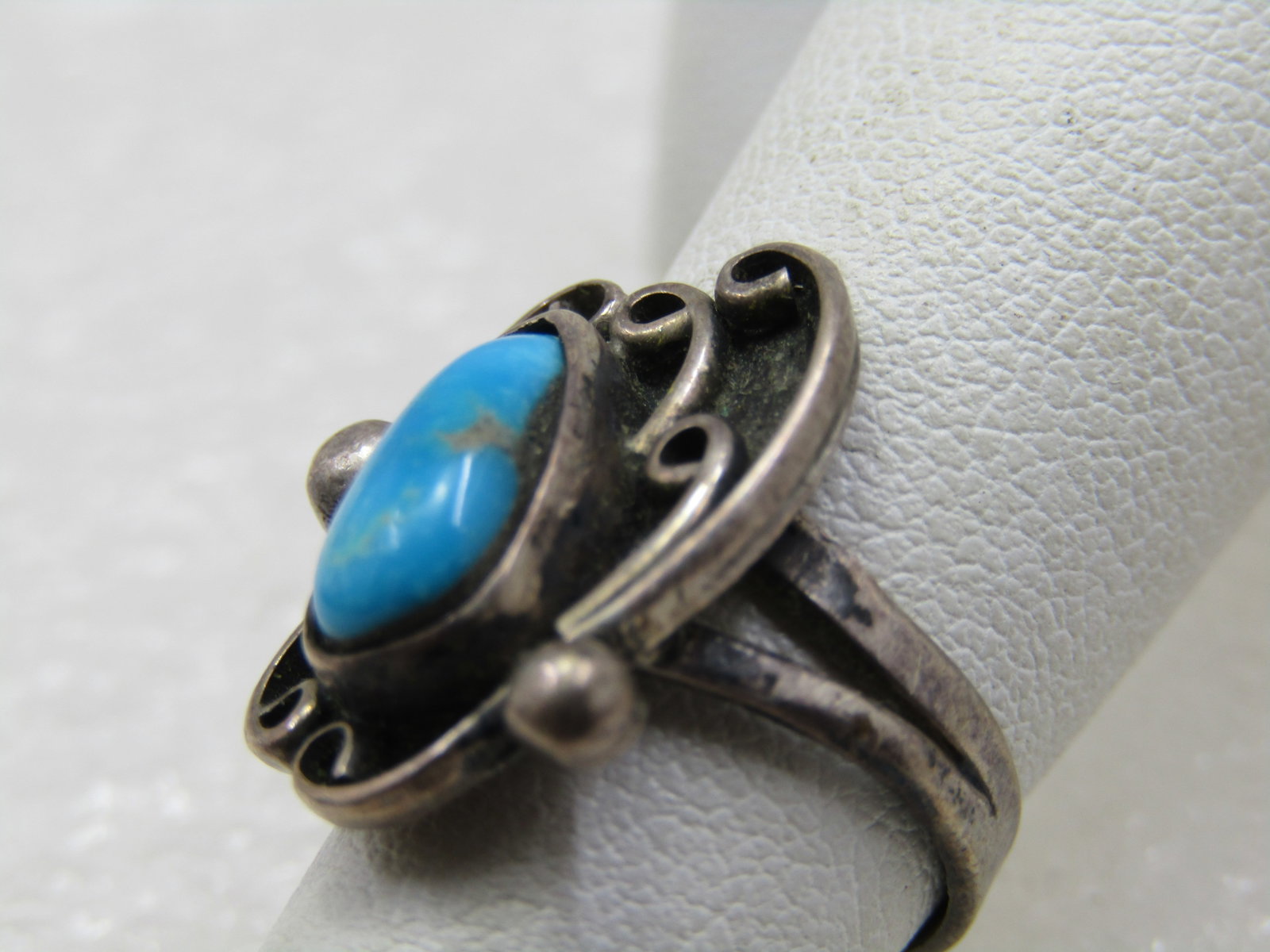 Vintage Southwestern Sterling Turquoise Ring, Sz. 3.5. Shadowbox. - 3
