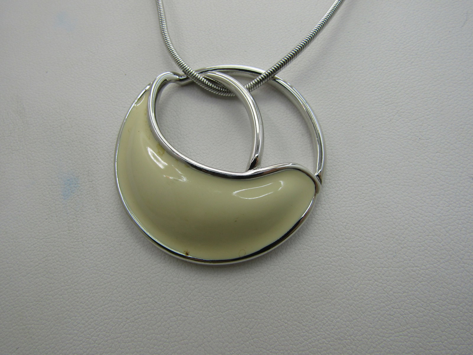 Vintage Tan Enameled Monet Neckace Earrings Set, 1960's Modern, 28" Snake Chain - 4
