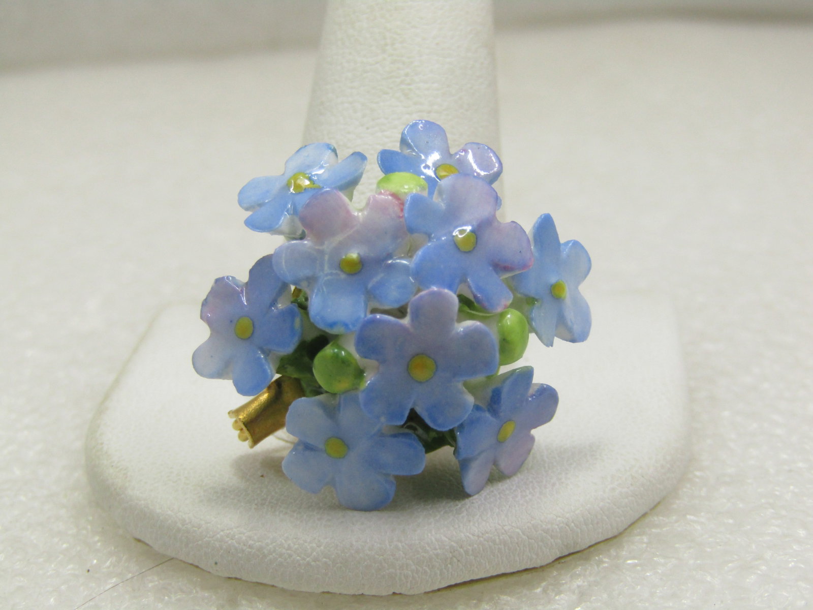 Vintage Porcelain Forget-me-Not Brooch, Cara China Staffordshire England (1 of 5)