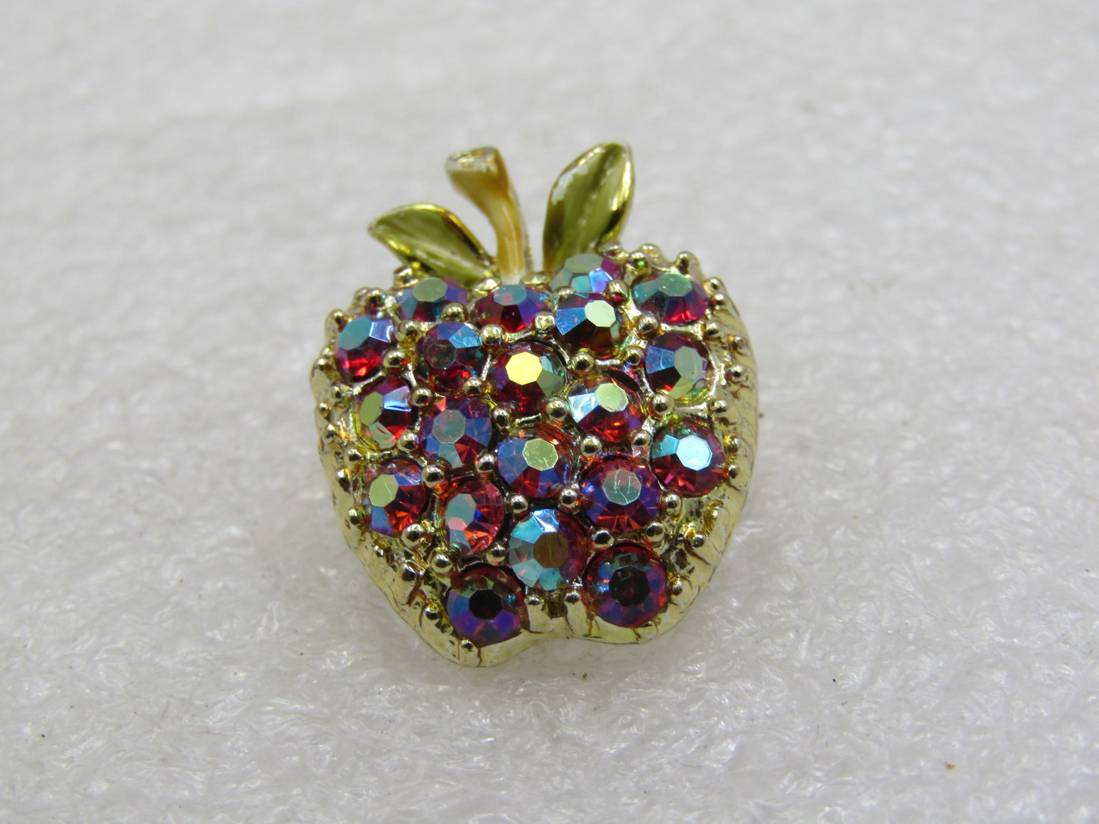 Vintage Red Aurora Borealis Rhinestone Apple Brooch, 1" - 4