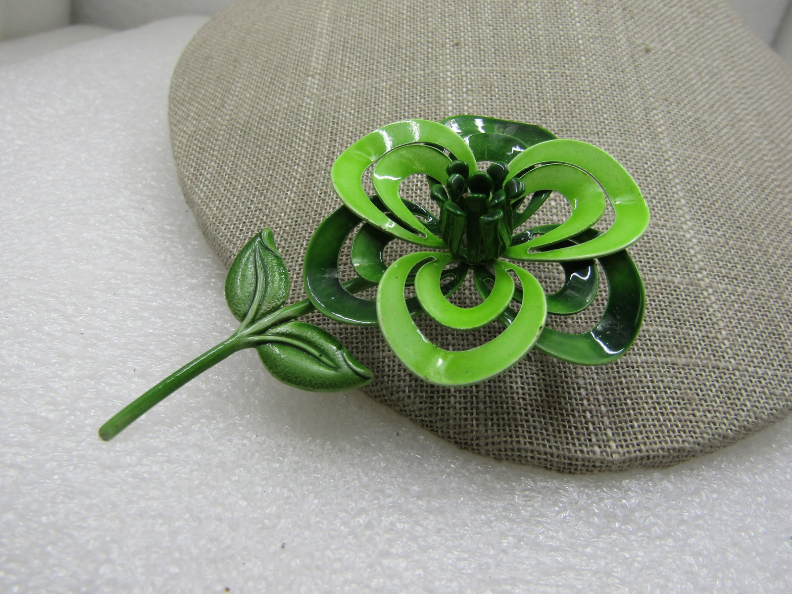 Vintage Green Enameled Floral Blossom and Stem Brooch, 1960's - 4