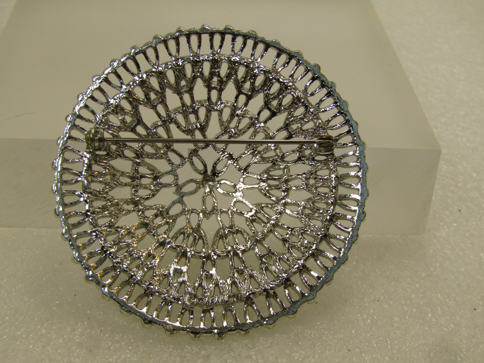 Vintage Large Medallion Domed Brooch, Sarah Cov., 1970's - 4
