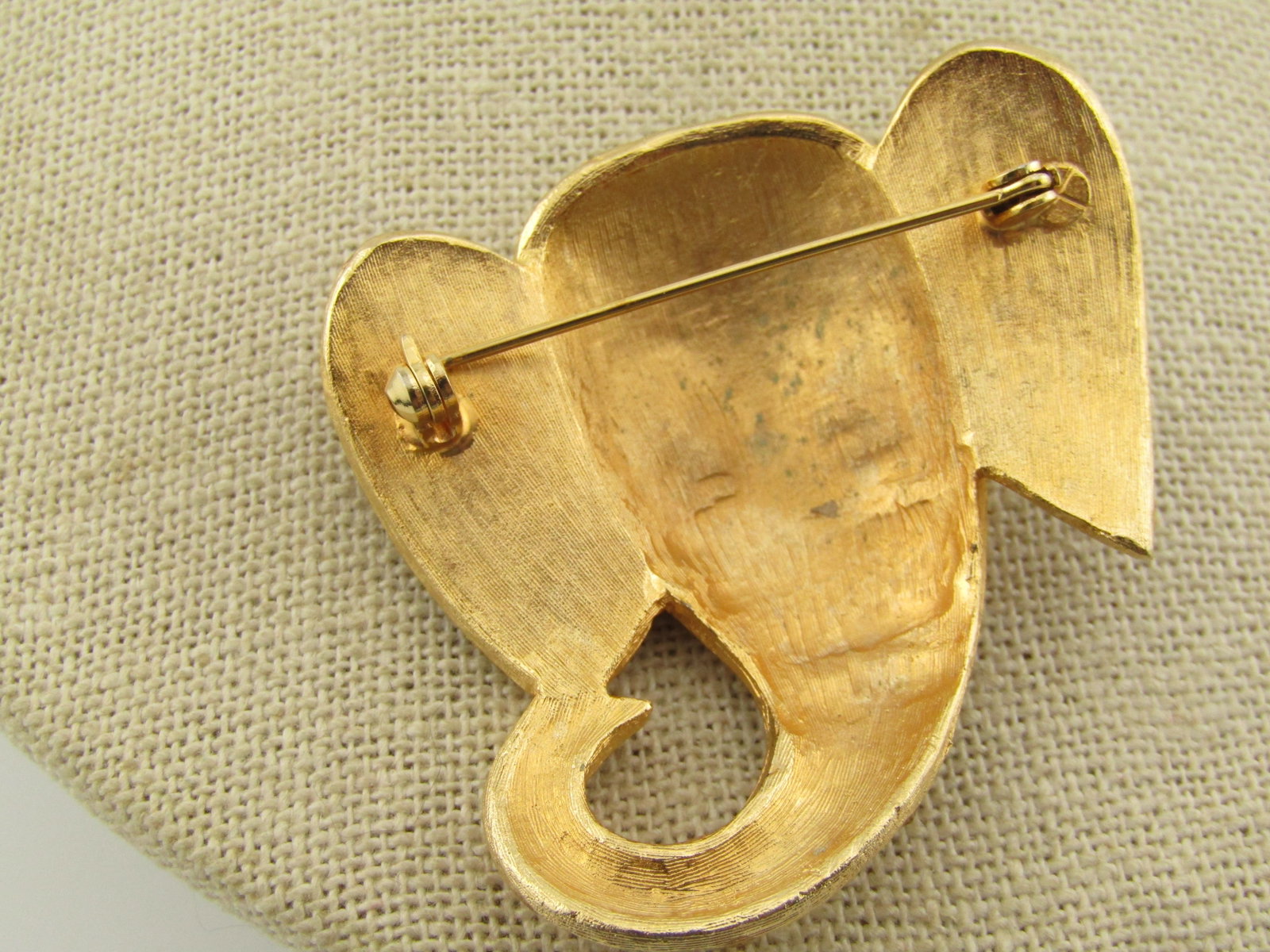 Vintage Gold Tone India Elephant Brooch, Rhinestones, 1970's-1980's - 4