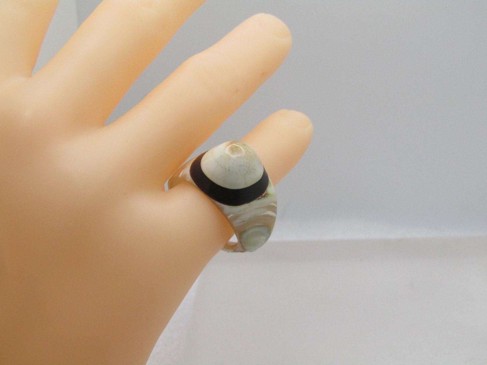Vintage Carved Shell Ring, Sz. 10, Highly Domed, 1970's - 7