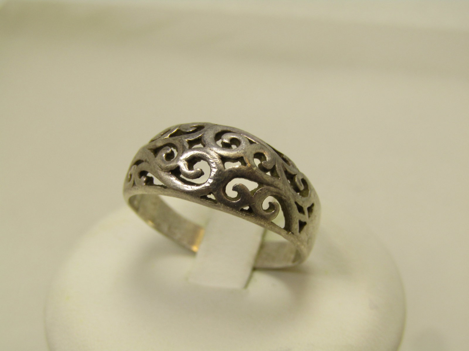Vintage Sterling Open Domed Scroll Ring, Sz. 9. 1960's-1970's - 2