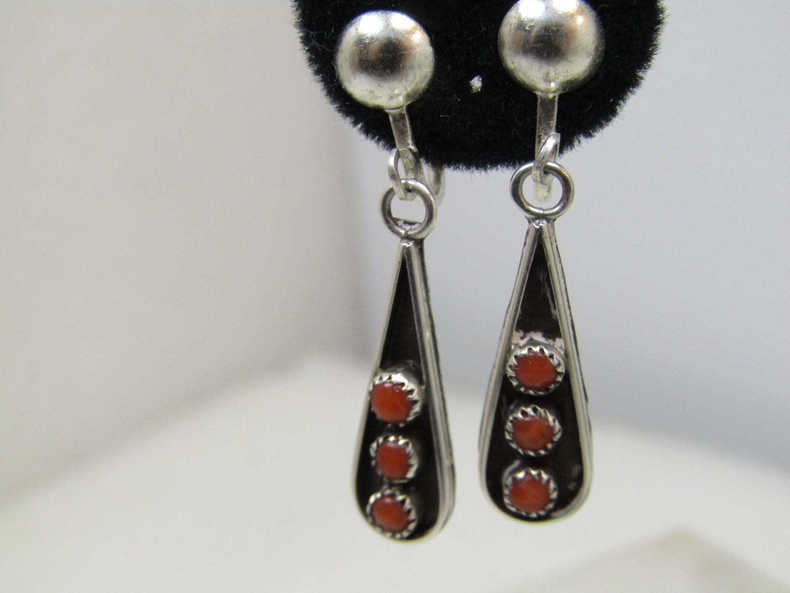 Vintage Sterling Southwestern Coral Earrings, Screwback, Snake Eyes, 1960's-1970's - 2