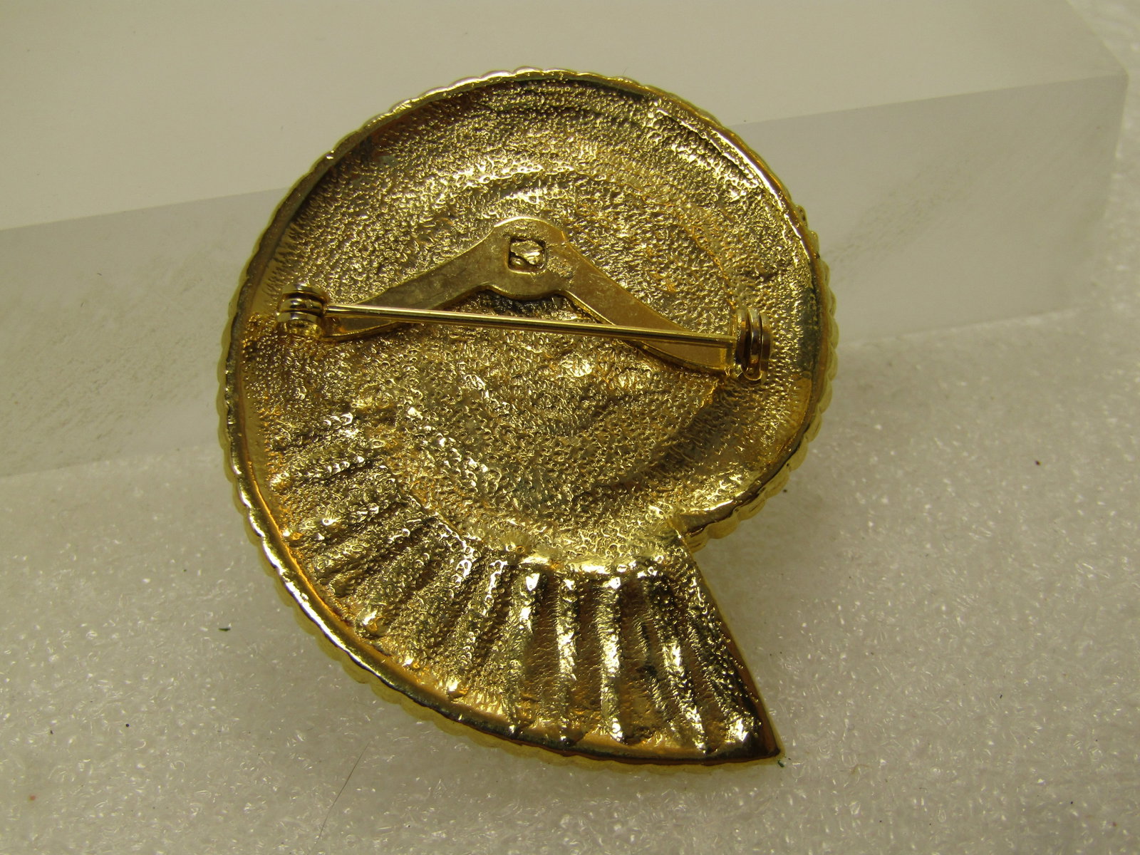 Vintage Faux Pearl Nautilus Brooch, 1980's - 4