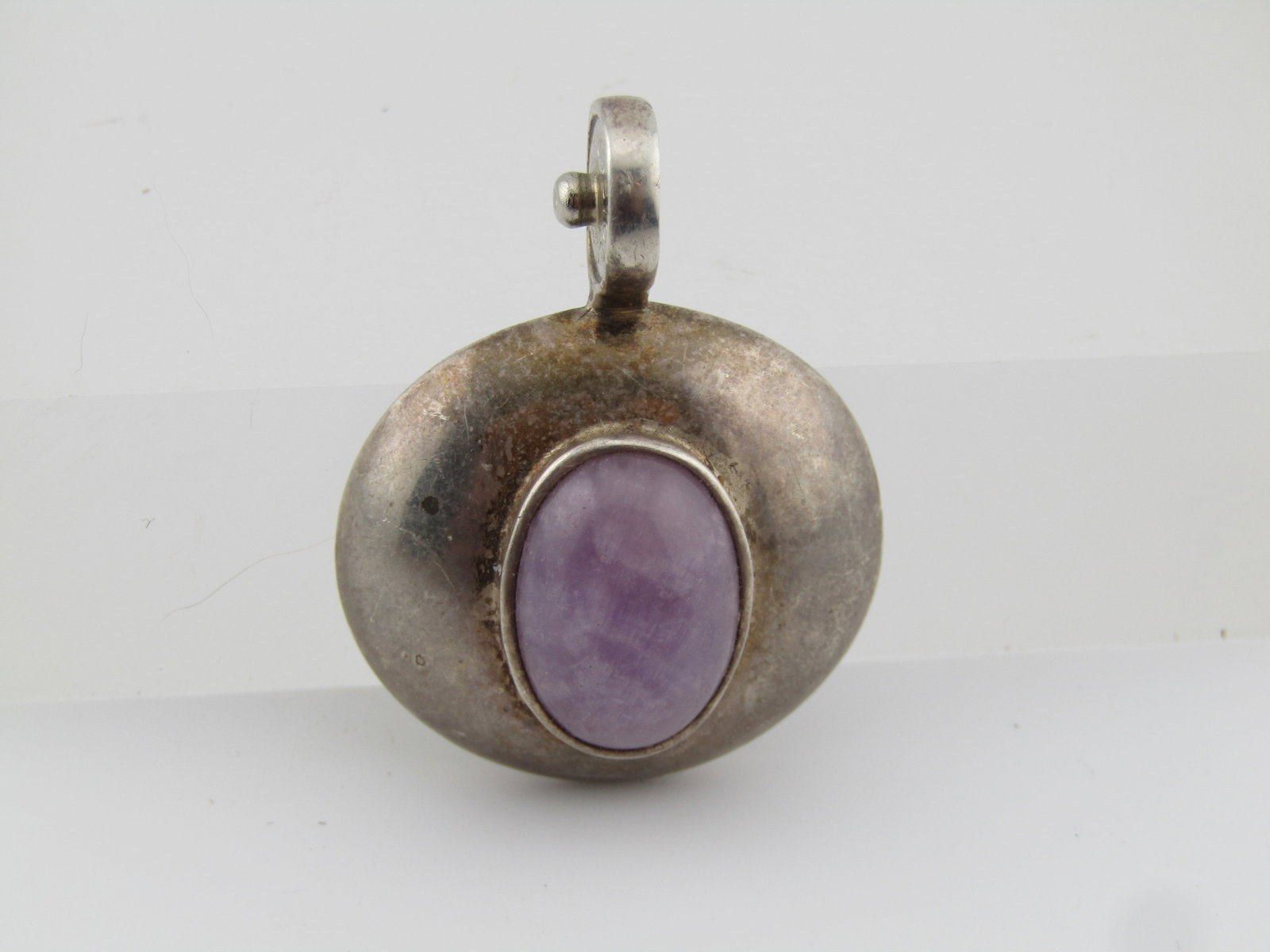 Sterling Amethyst/Agate Snap Pendant, Signed Espo Sig, 2000-2010: Sterling Amethyst/Agate Snap Pendant, Signed Espo Sig, 2000-2010. Southwestern vibe purple agate pendnat with snap top that snaps into the clasp of the necklace made ot interchange these pendants. Thi