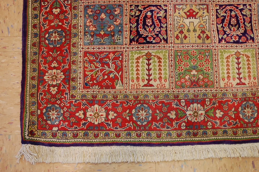 Persian SARUK RUG 3'6' x 5'.3" - 2