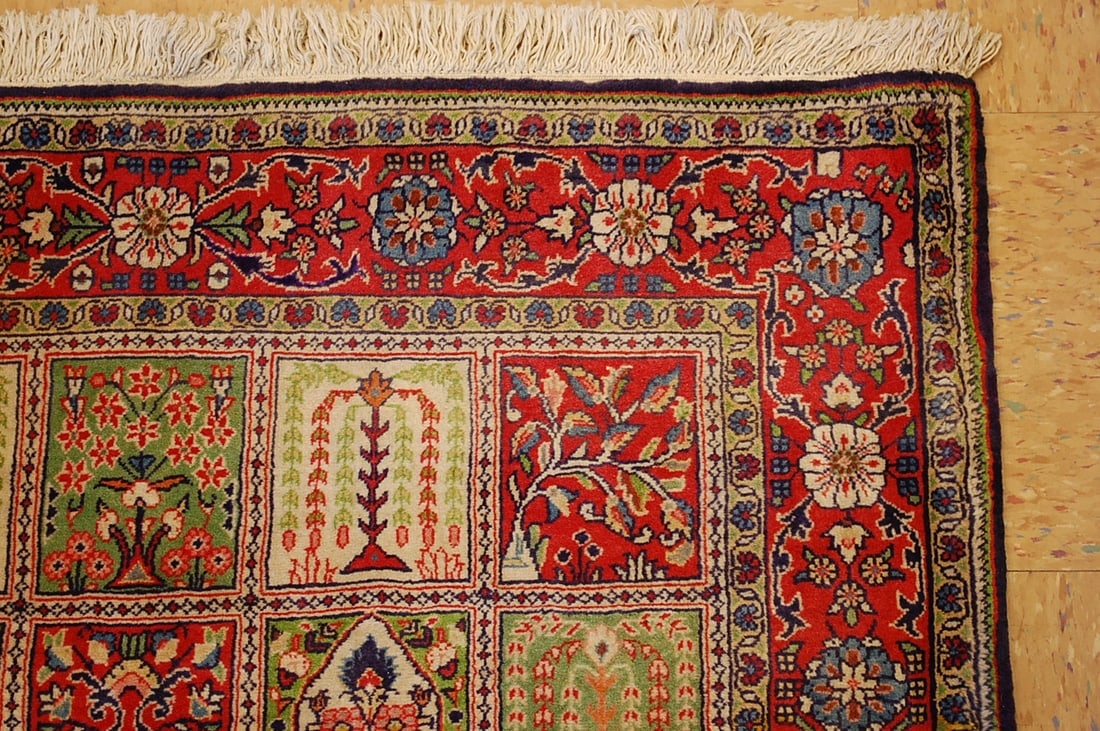 Persian SARUK RUG 3'6' x 5'.3" - 3