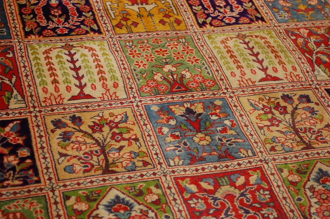 Persian SARUK RUG 3'6' x 5'.3" - 6