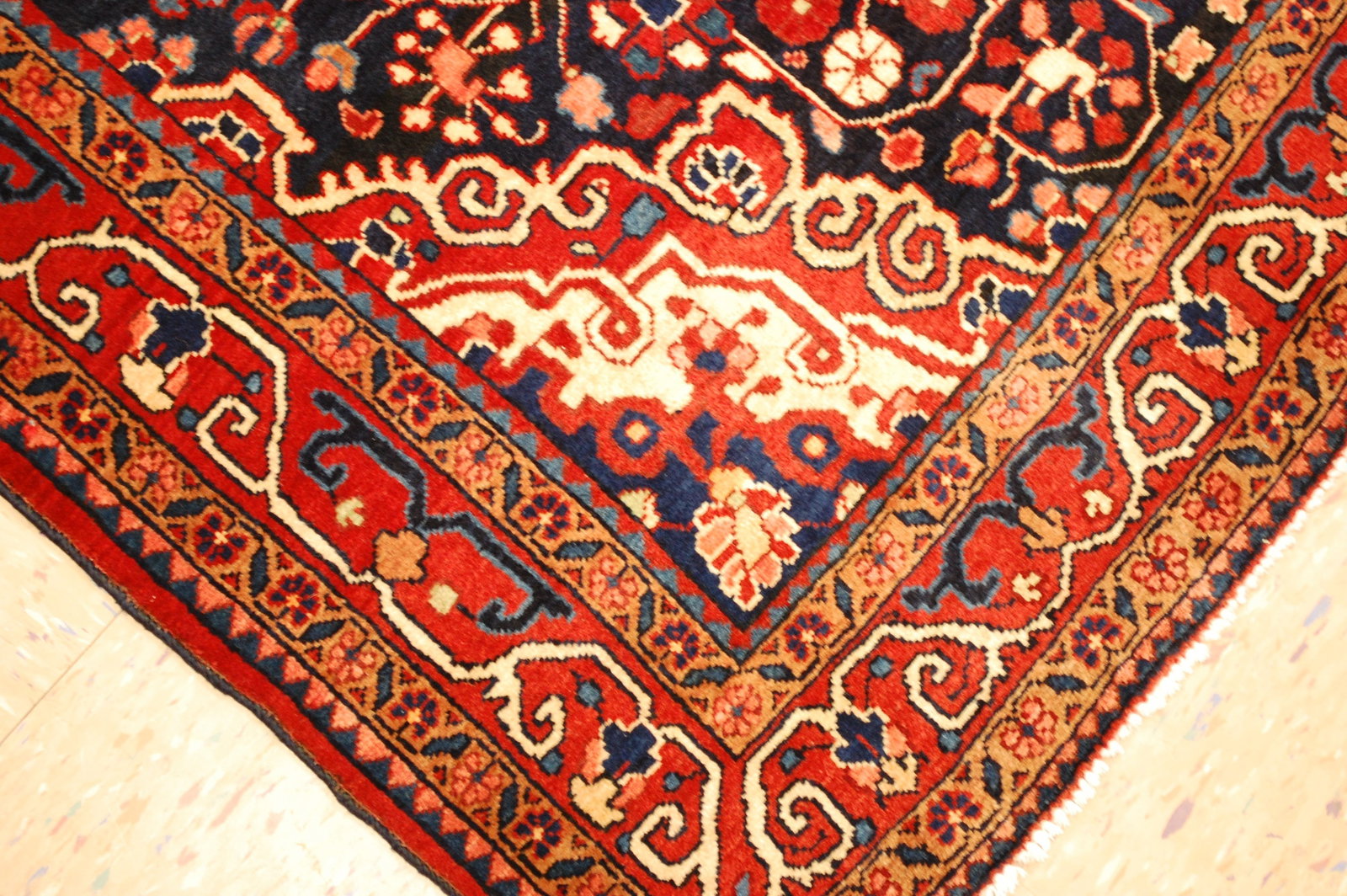 PERSIAN SARUK RUG 3.8x5.6 - 7