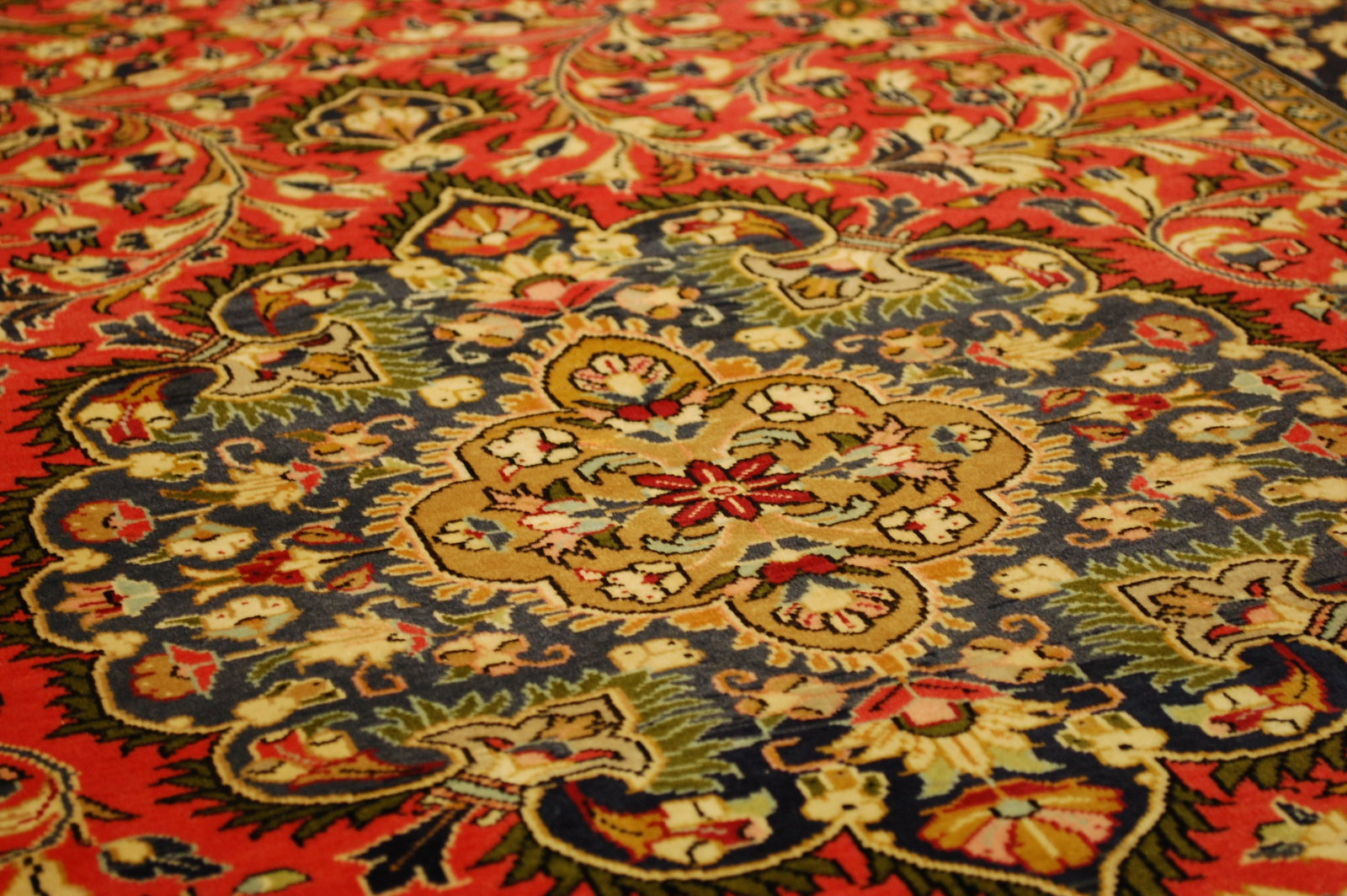 PERSIAN BIJAR RUG 3'5" x 5'2" - 9