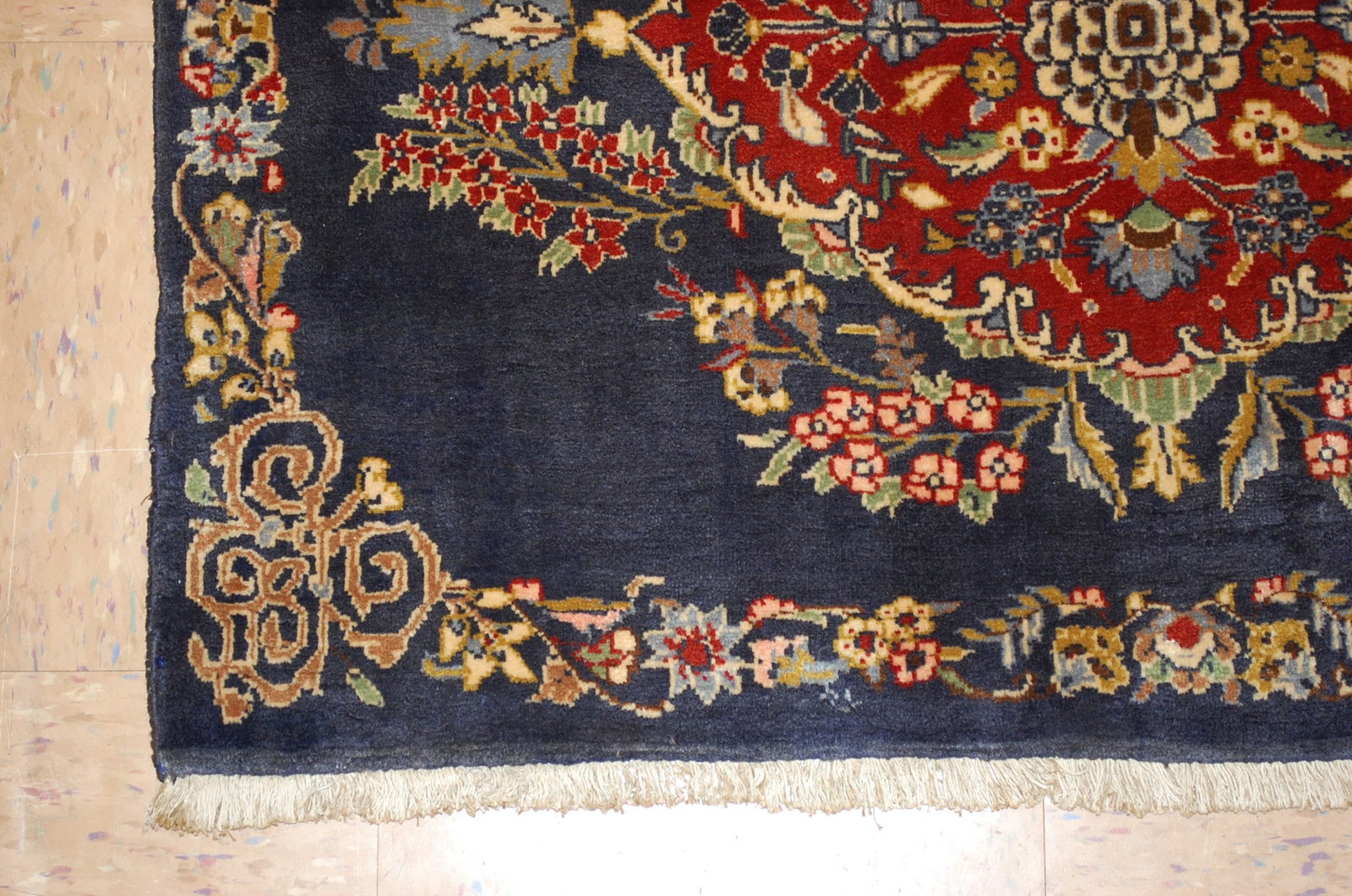 PRSIAN KESHAN RUG 2'4"x3'3" - 2