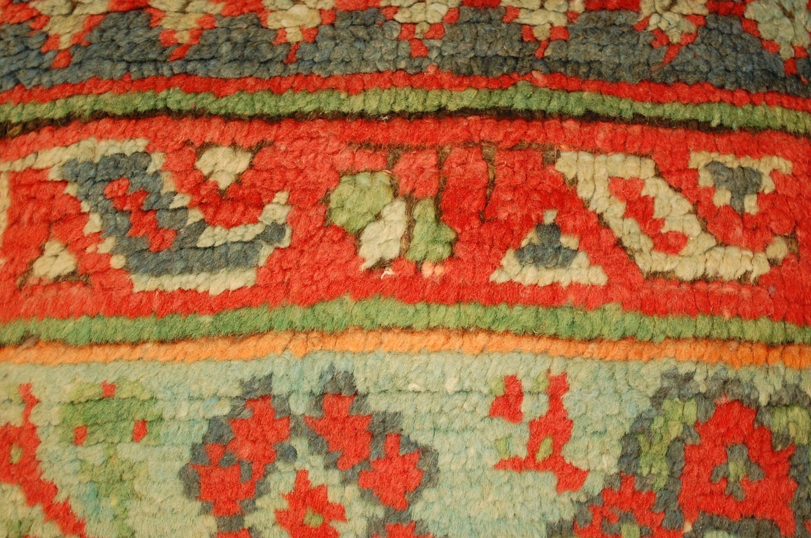 Hand-Made Pillow Cushion Rug 1'6" x 1' 8" - 2