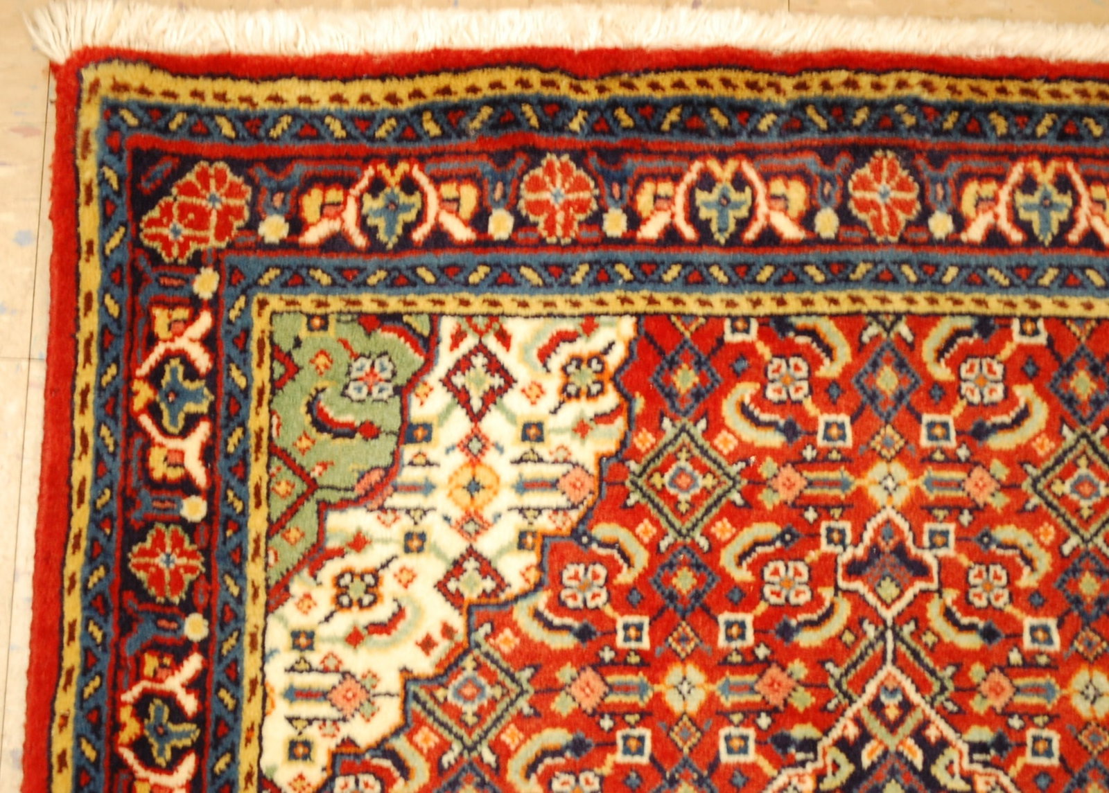 PERSIAN SARUK RUG 2' 3" x 2' 9" - 2