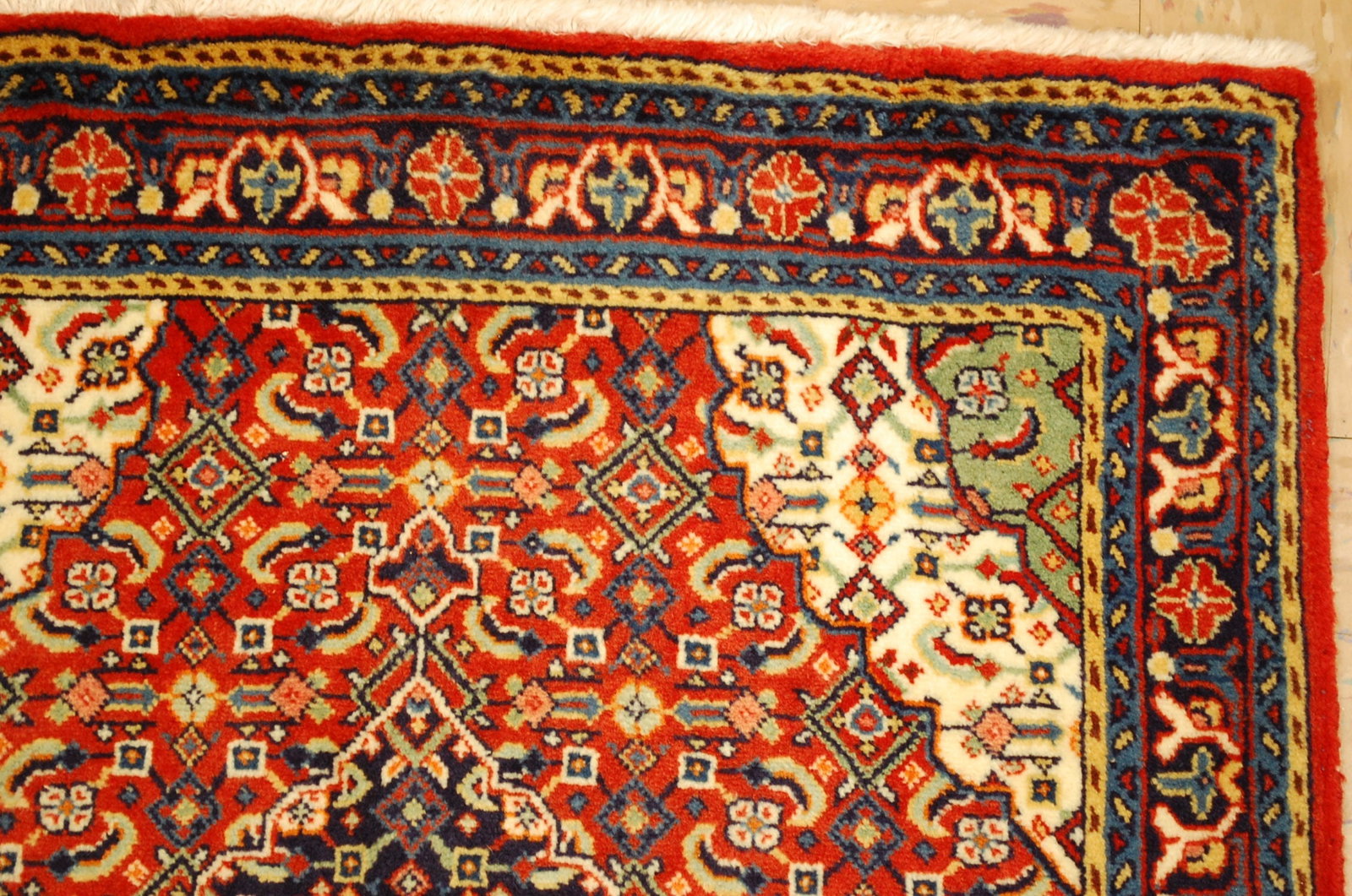 PERSIAN SARUK RUG 2' 3" x 2' 9" - 3