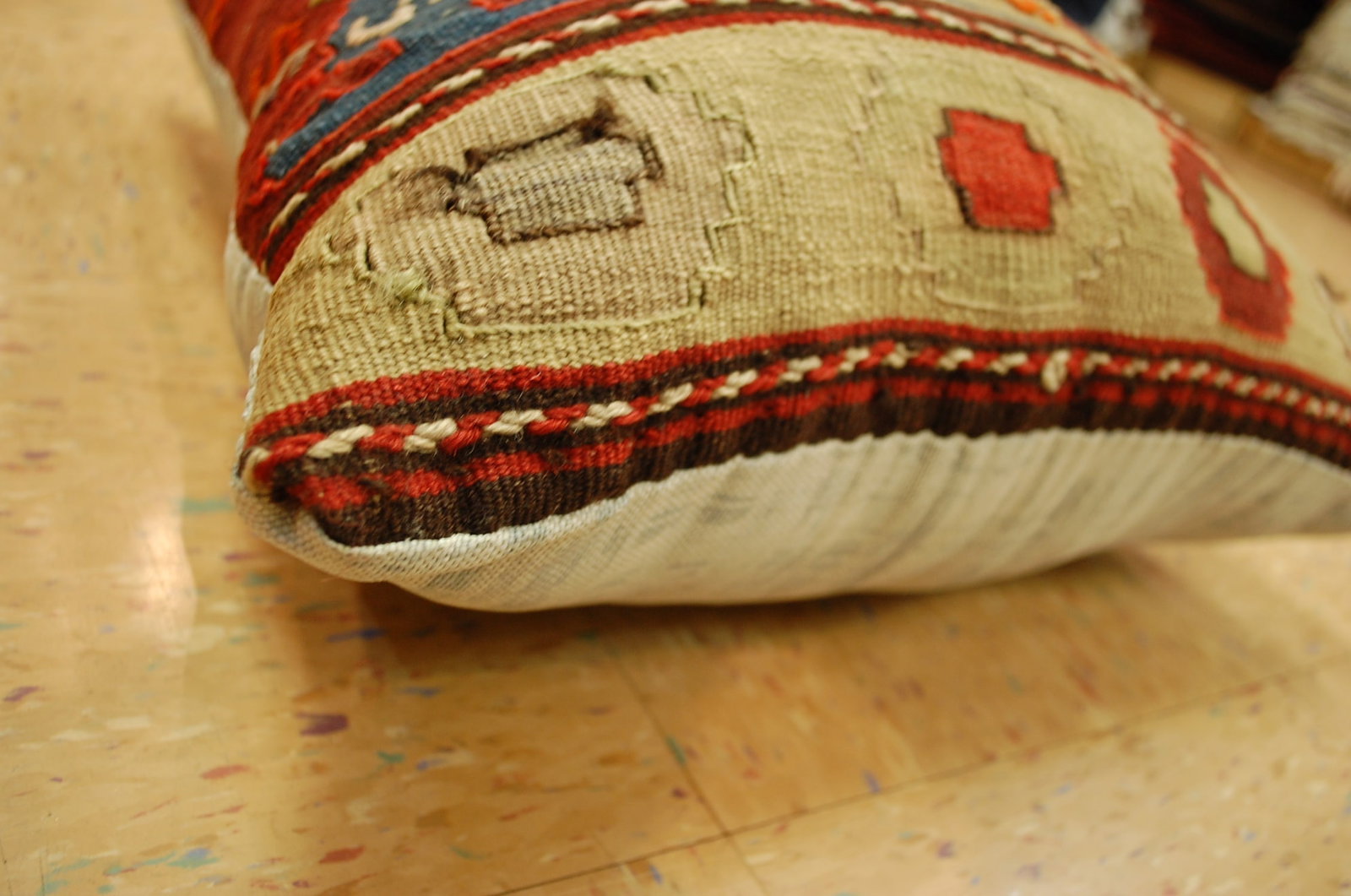Hand-Made Pillow Cushion Rug 1'6" x 1' 8" - 3