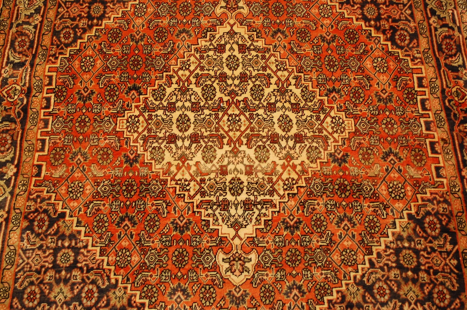PERSIAN BIJAR RUG 3'10" x 5' 4". - 10