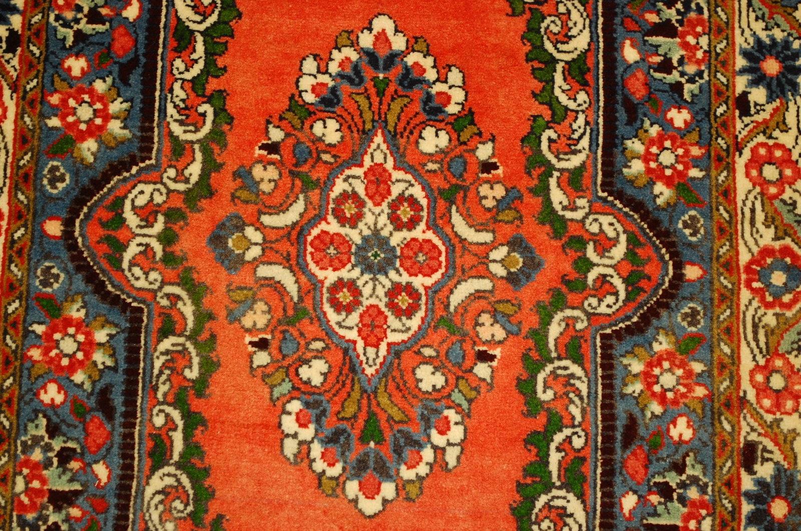 Persian SARUK RUG 2'2" x 2'9" - 11