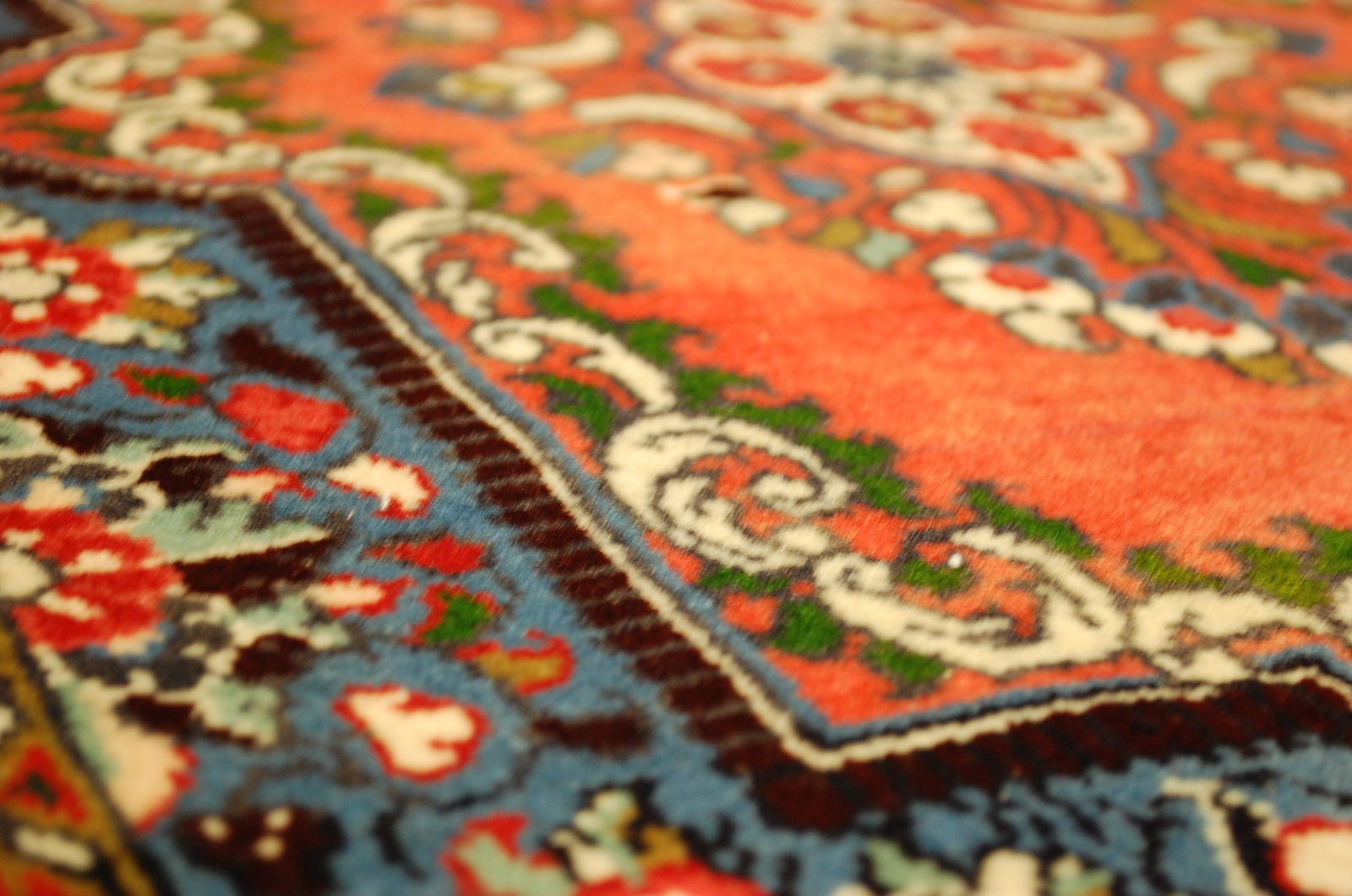 Persian SARUK RUG 2'2" x 2'9" - 8