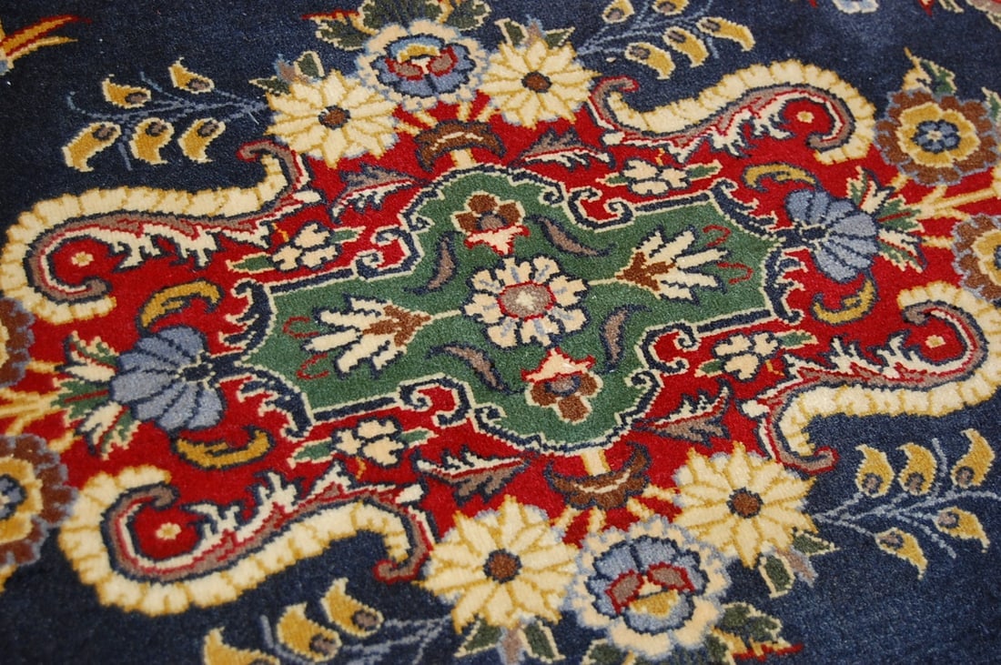 Persian KESHAN RUG 1.8x2.11 - 4