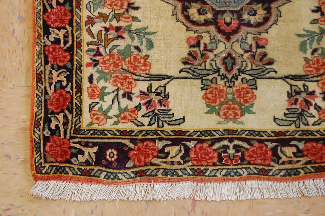 Persain BIJAR RUG 2' x 2' 1" - 2