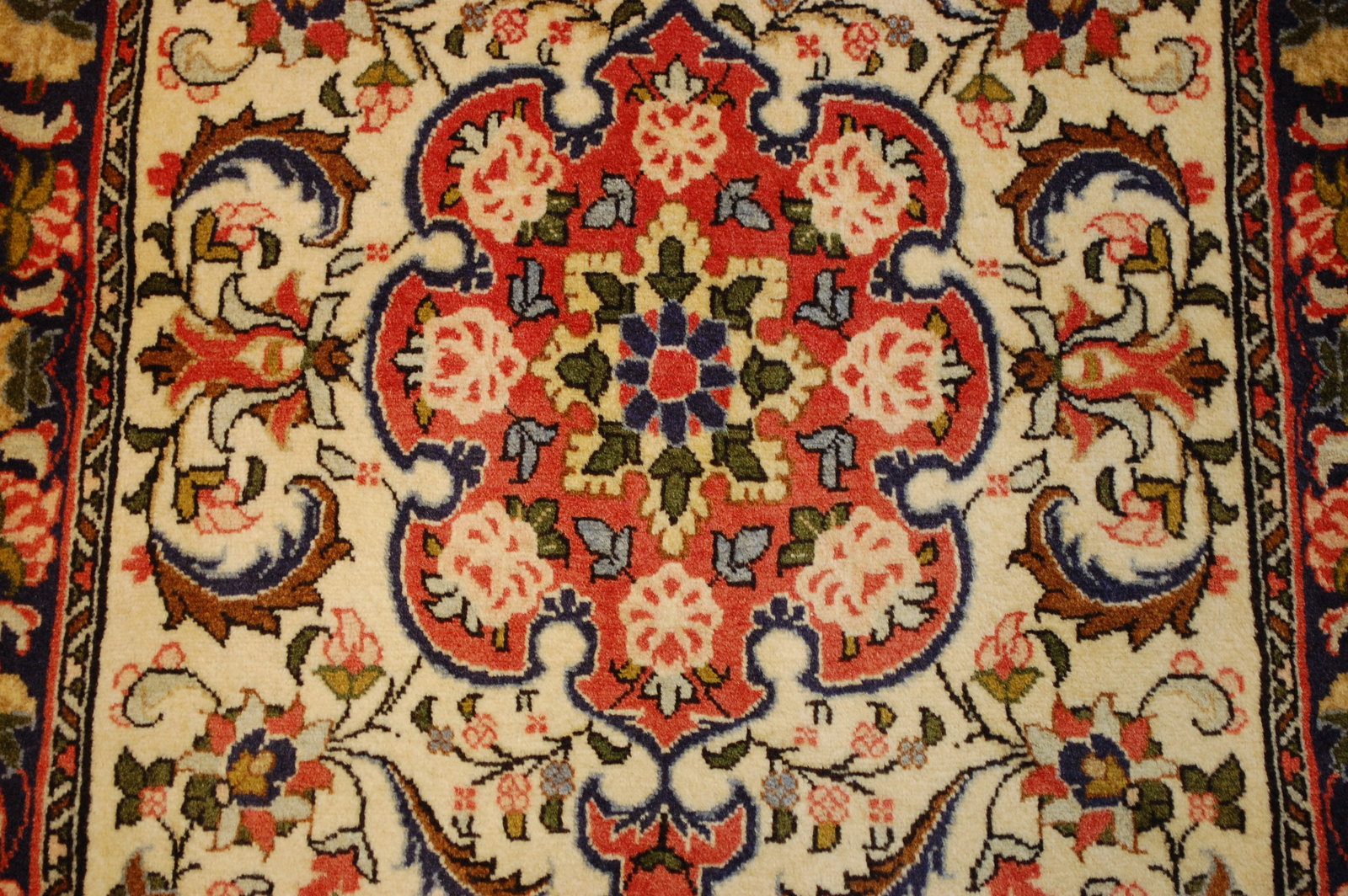 PERSIAN-BIJAR RUG 2'8" x 3'4" - 9