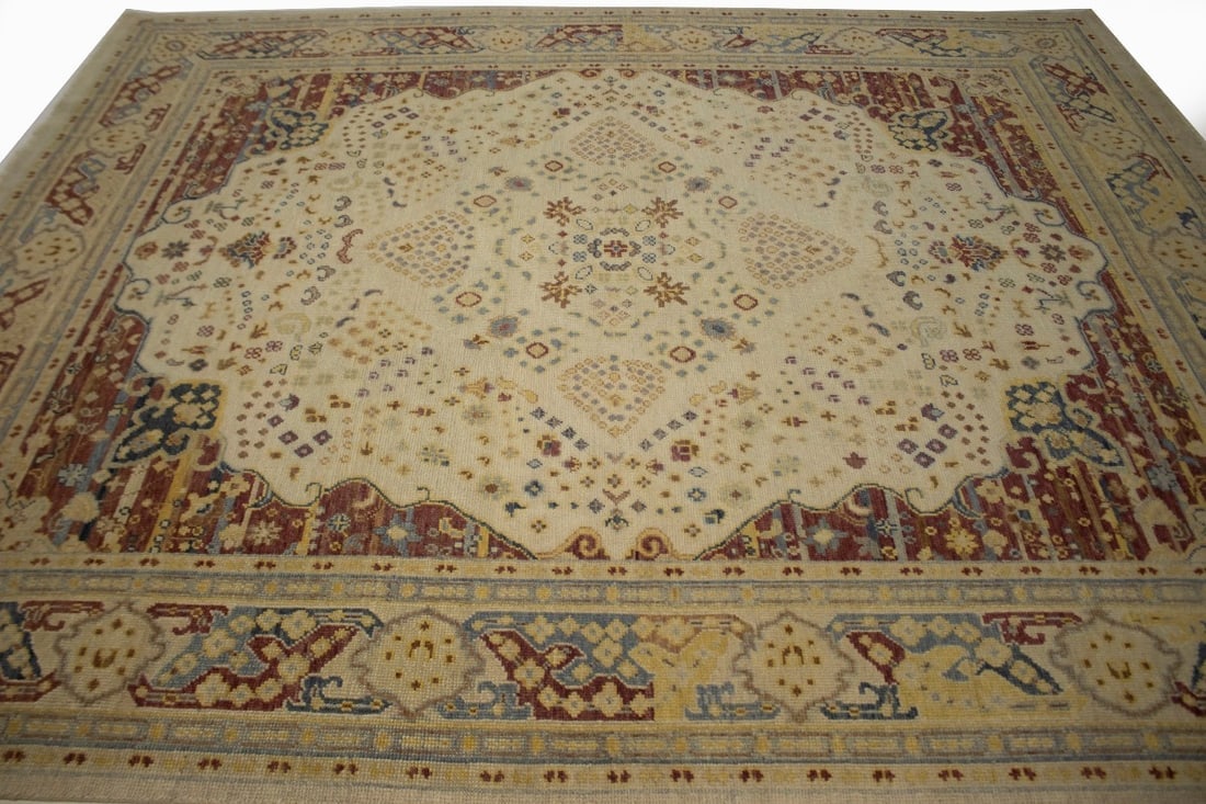 Muted Cream Beige Floral 8X10 Heriz Serapi Oriental Rug - 7