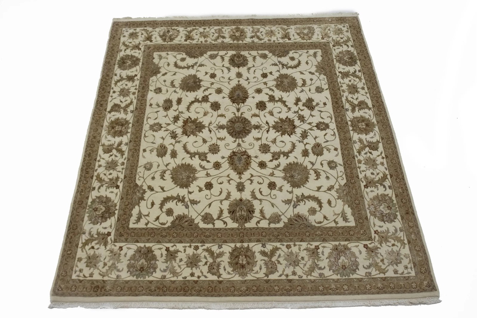 Beige Floral 6X7 Indo-Tabriz Oriental Rug - 5