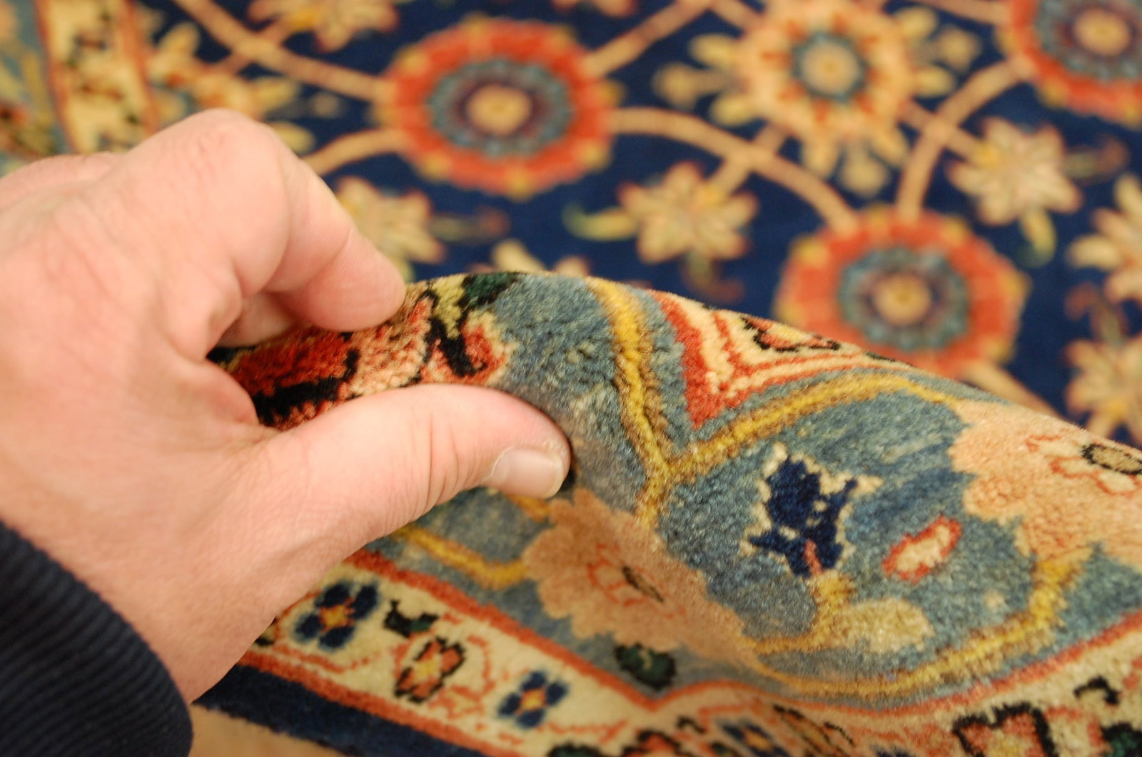 PERSIAN SARUK RUG 3' 6" x 4' 7" - 8