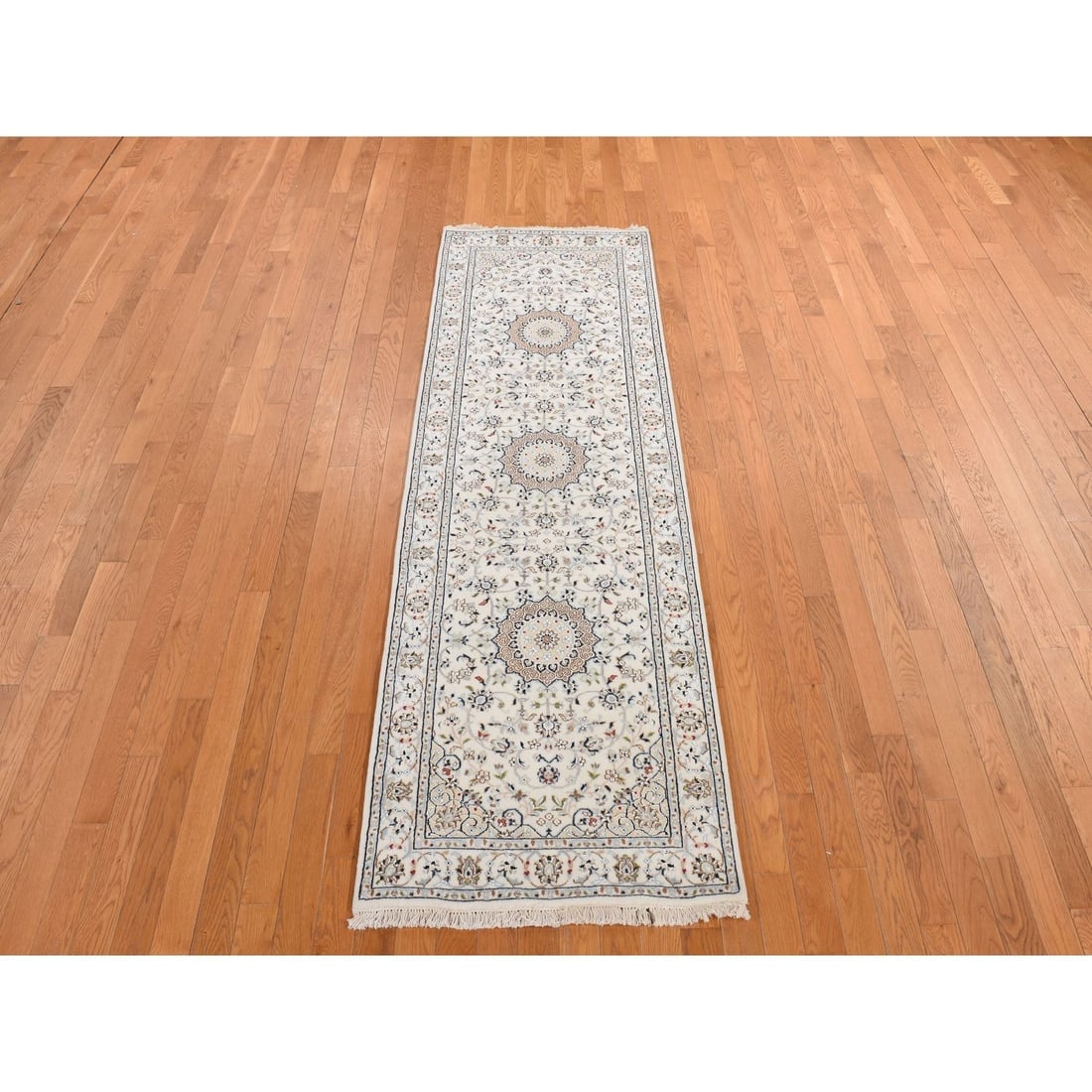 Swan White Nain with Center Motif Flower Design Runner Oriental Rug - 2