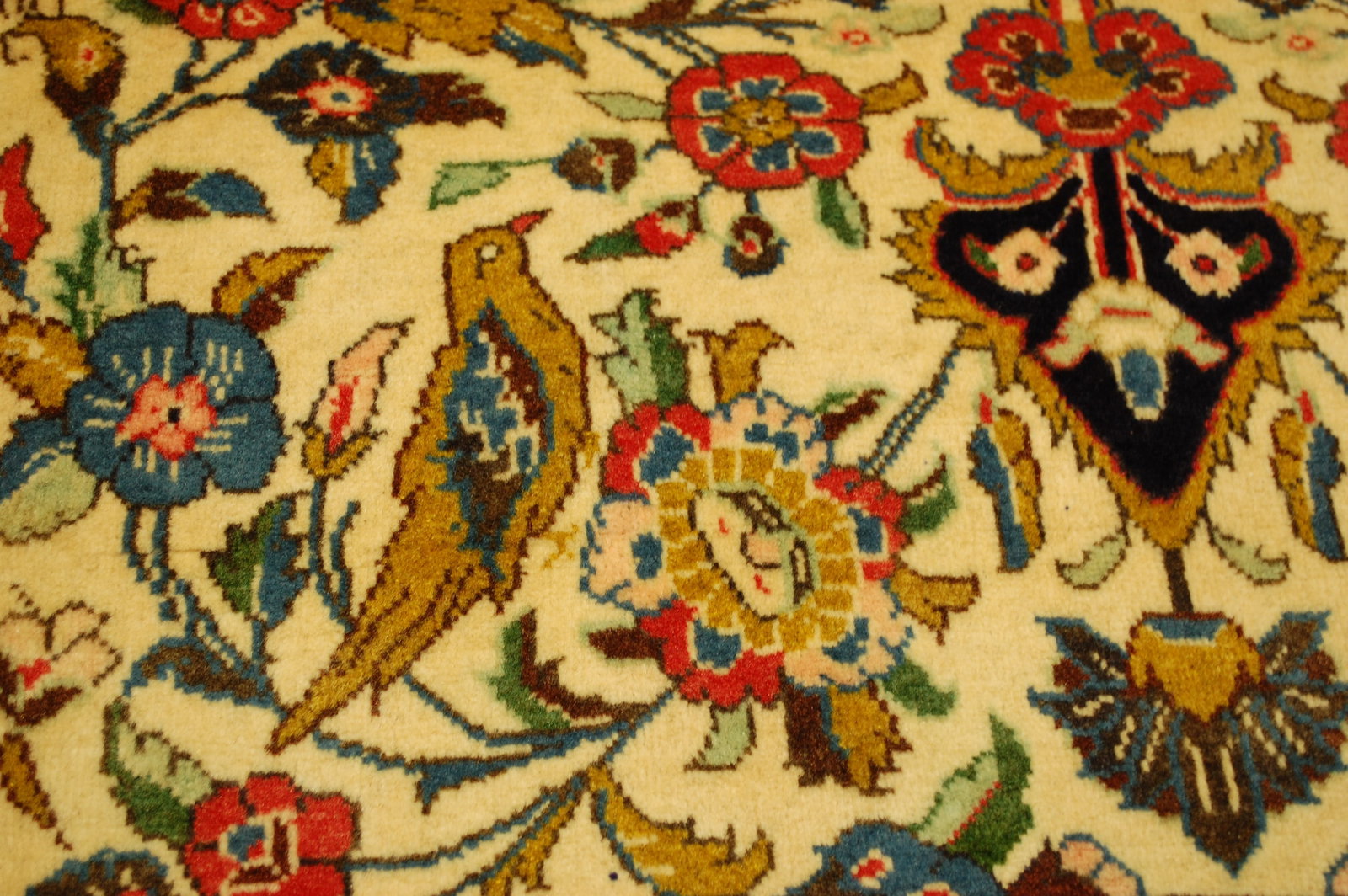 Persian QOME RUG 3.5x5 - 8